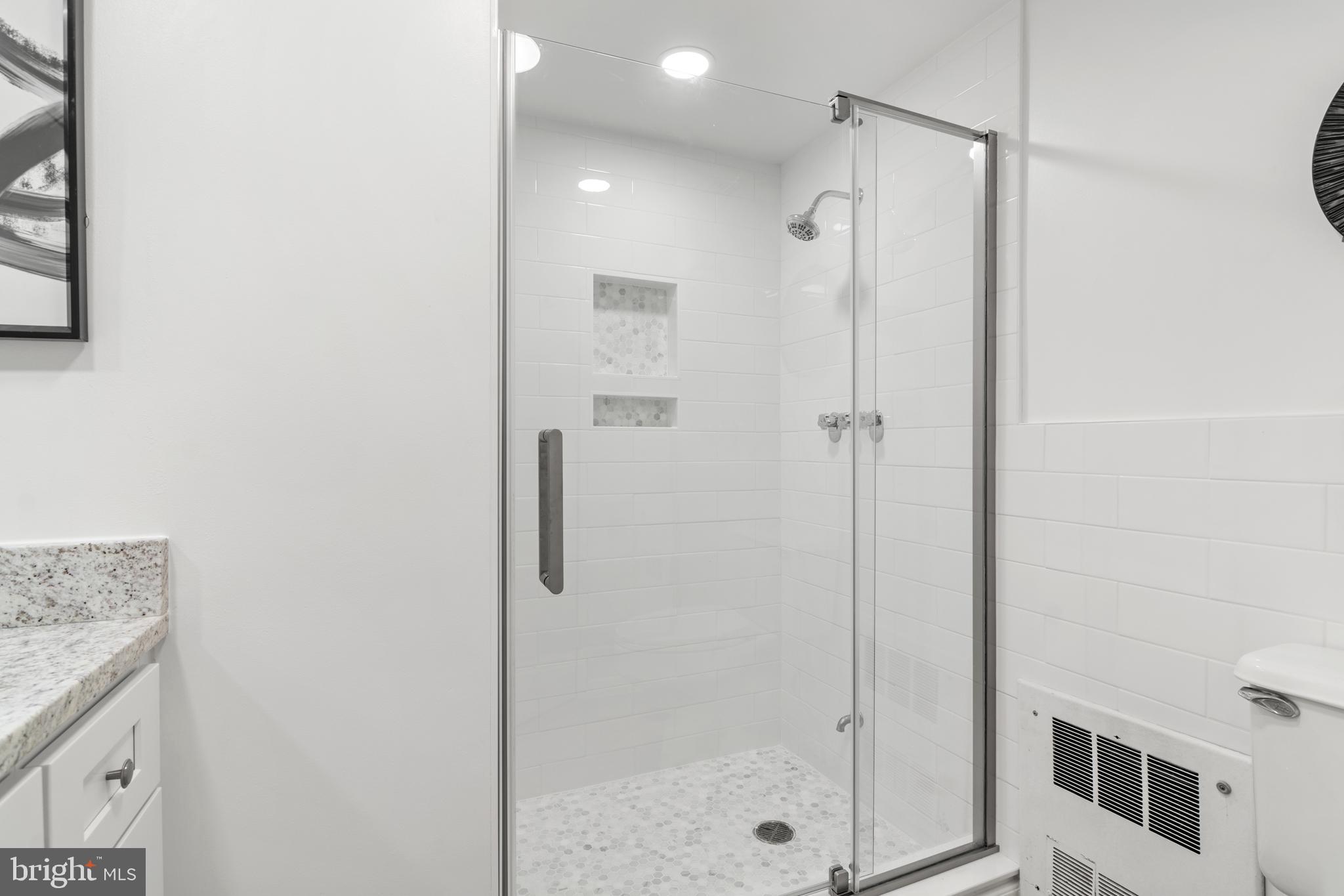 SEVEN MILE - Residential