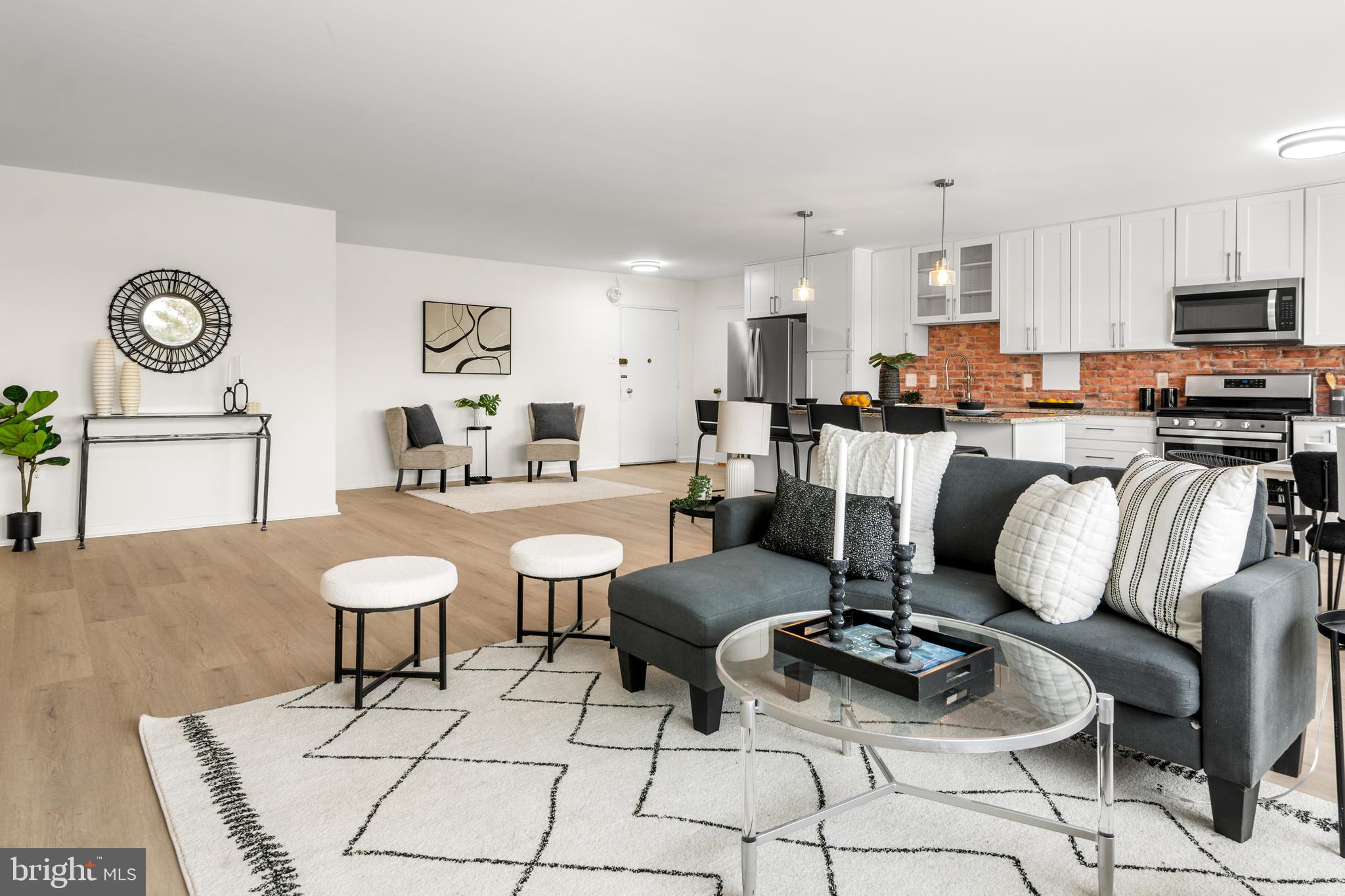 SEVEN MILE - Residential