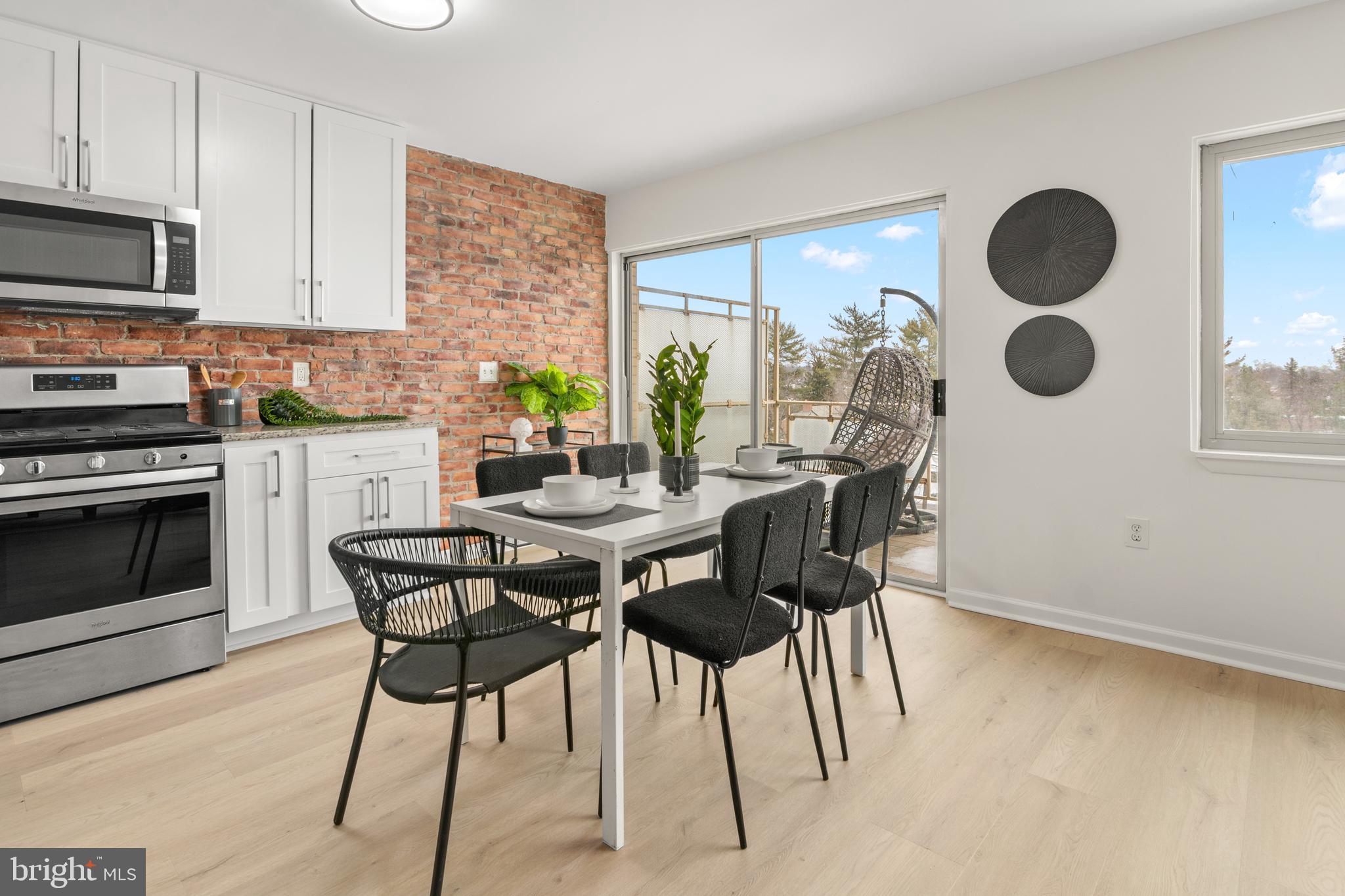 SEVEN MILE - Residential