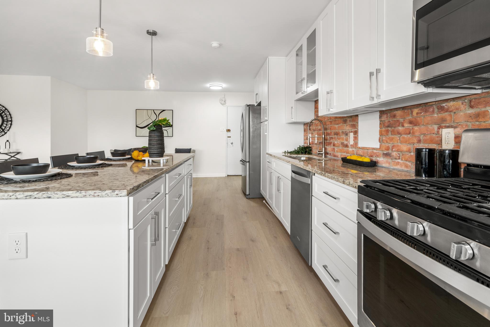 SEVEN MILE - Residential