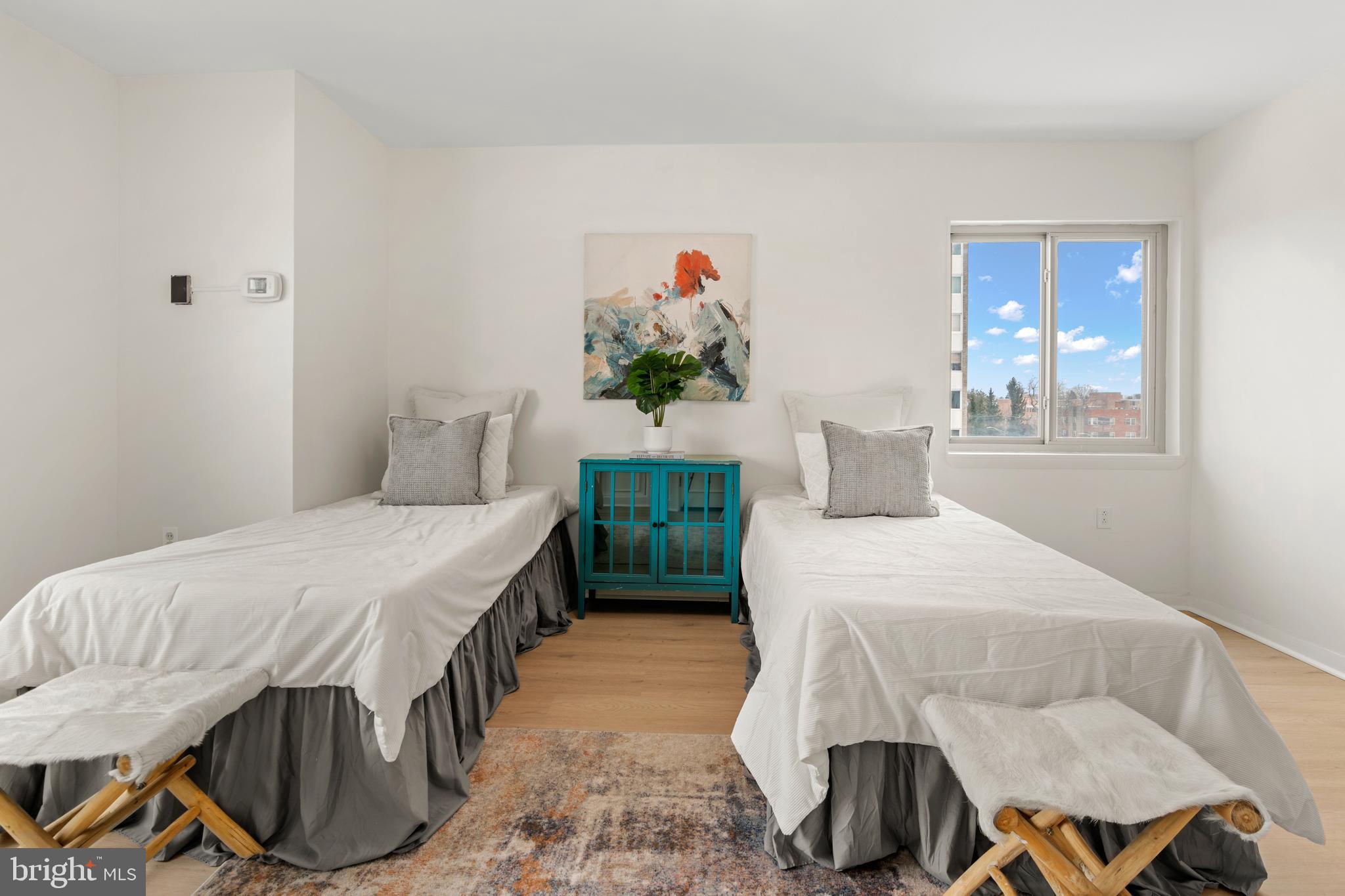 SEVEN MILE - Residential