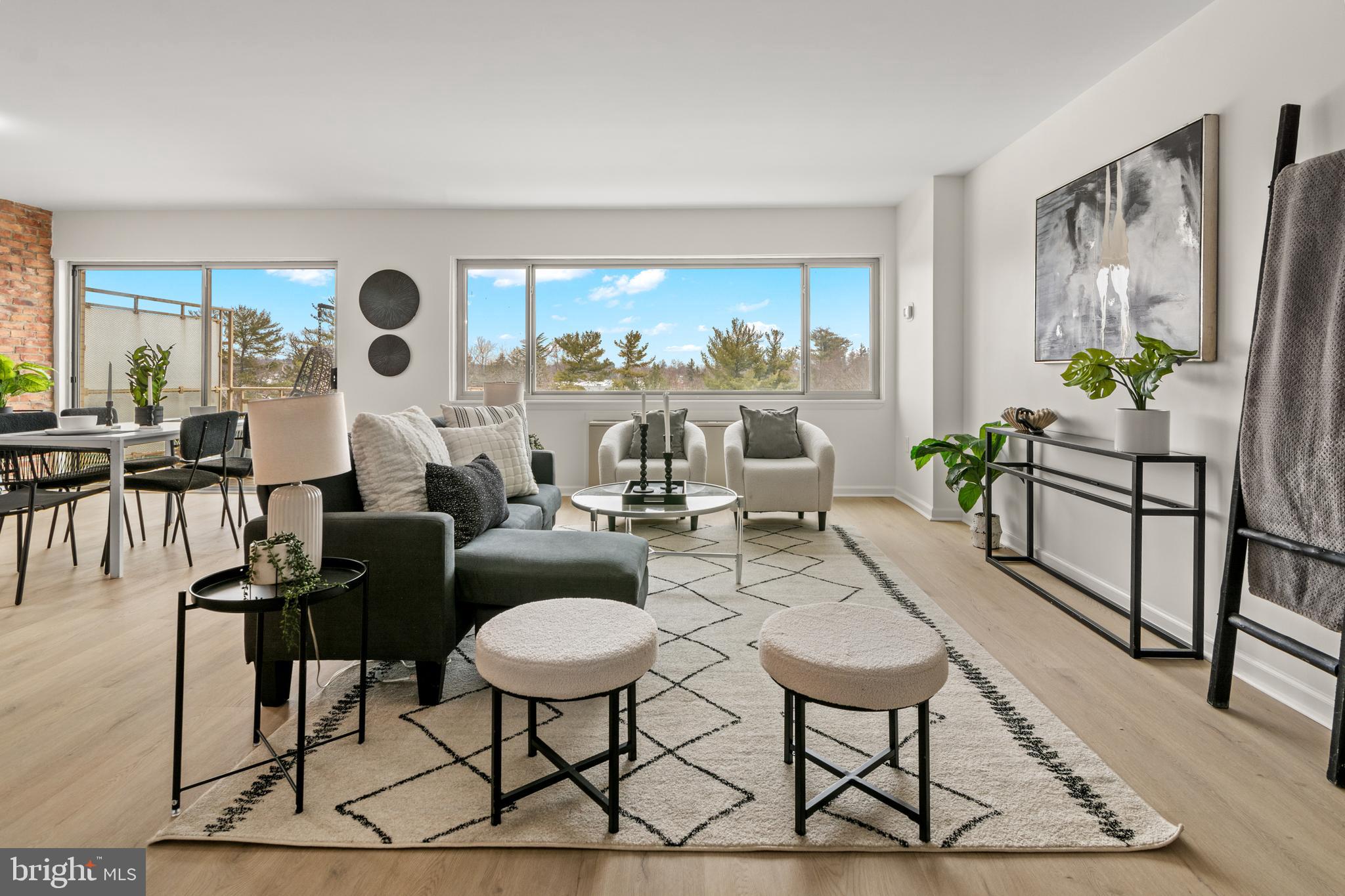 SEVEN MILE - Residential