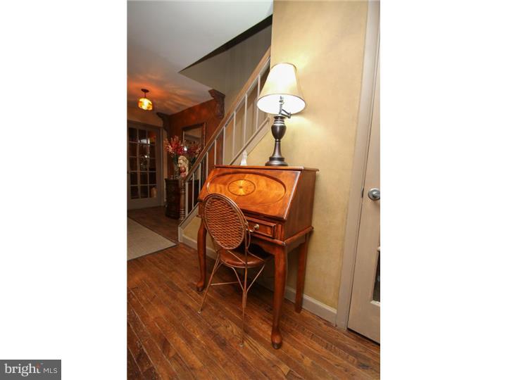 LOGAN SQUARE - Residential