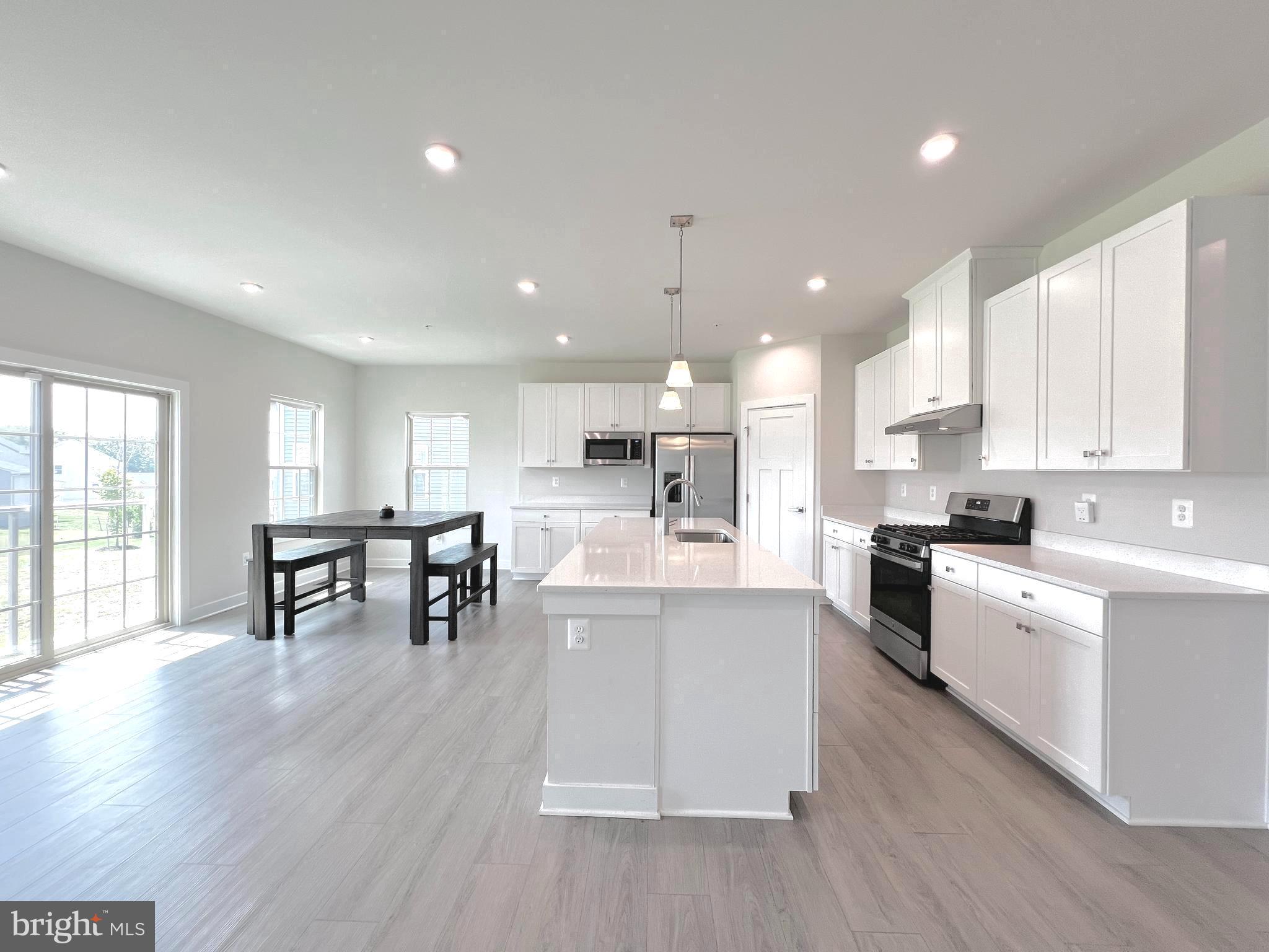 CANTER CREEK - Residential