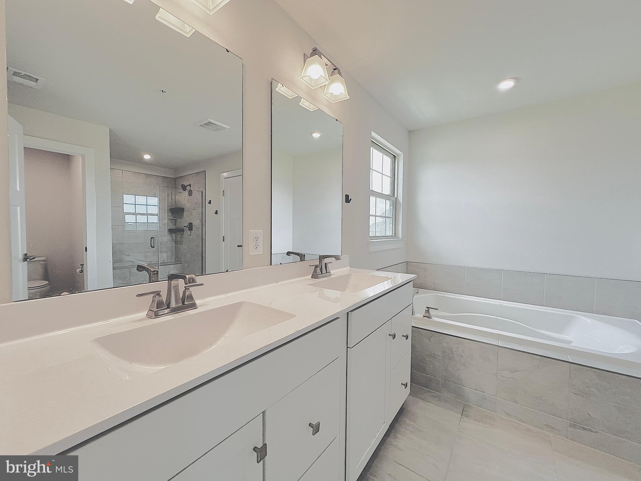 CANTER CREEK - Residential