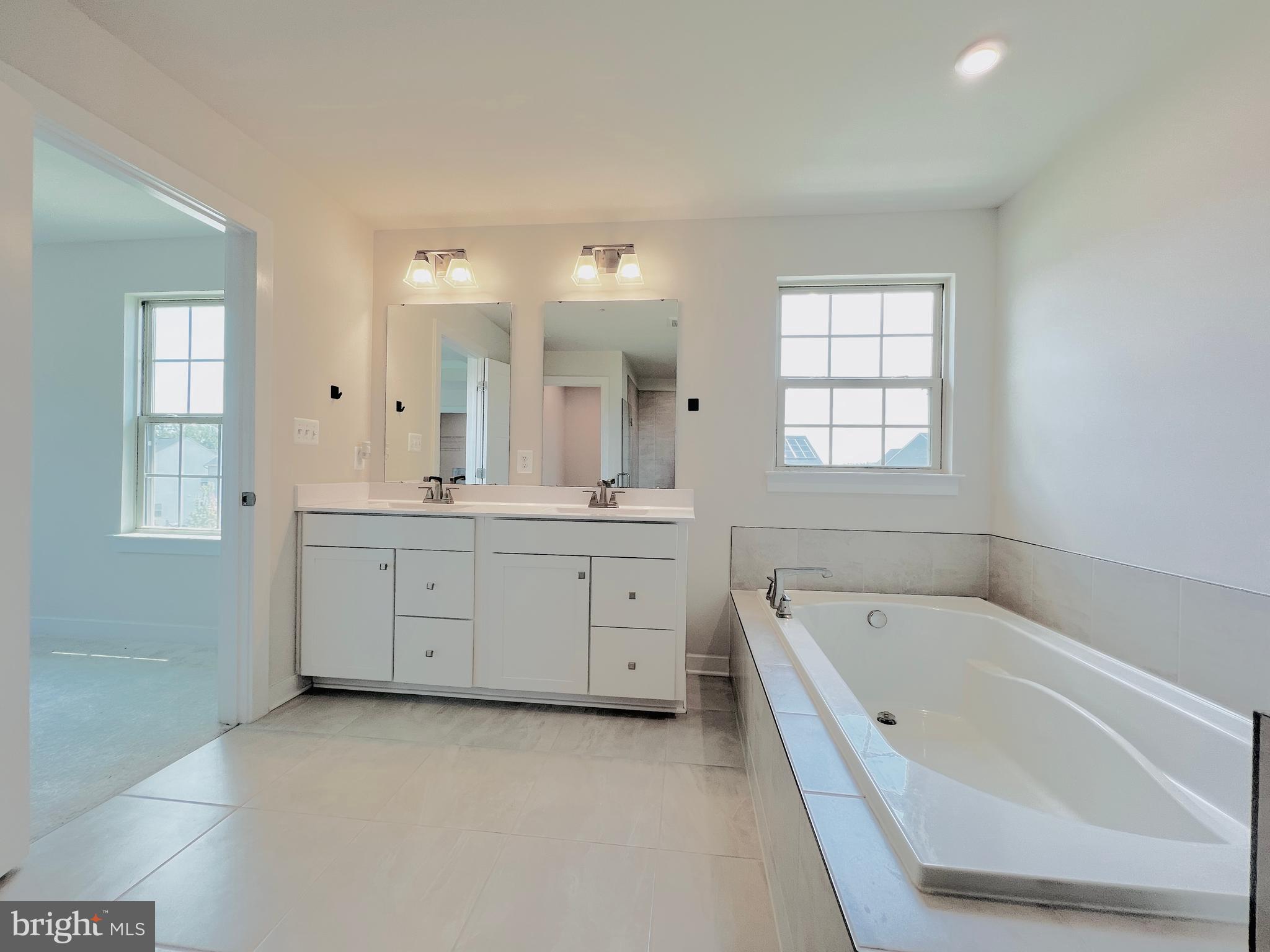 CANTER CREEK - Residential