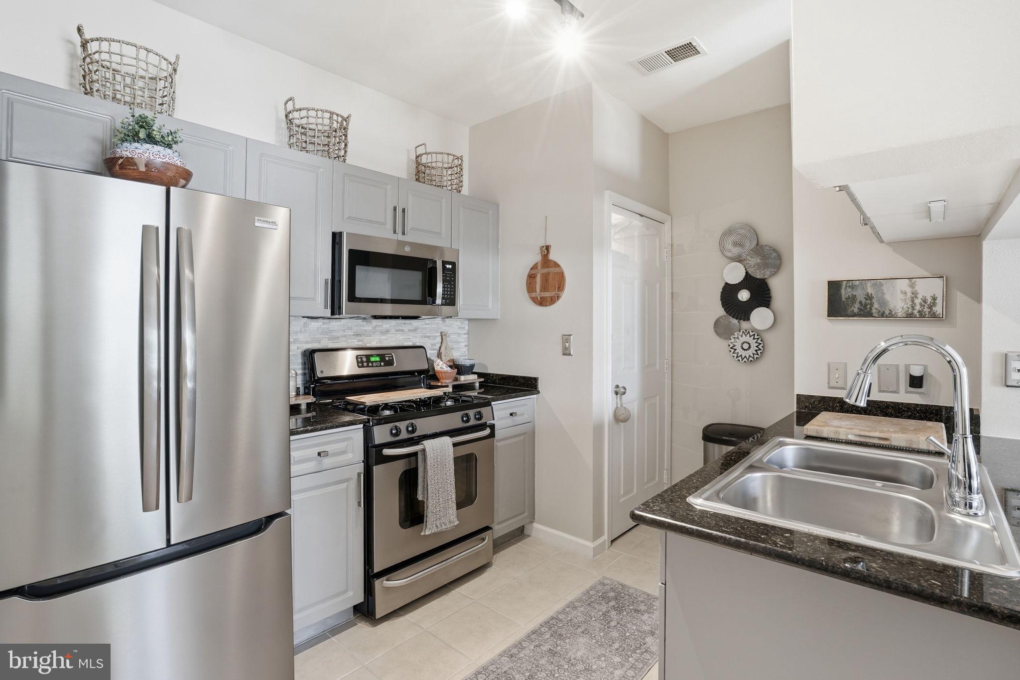 12929 CENTRE PARK CIRCLE 115