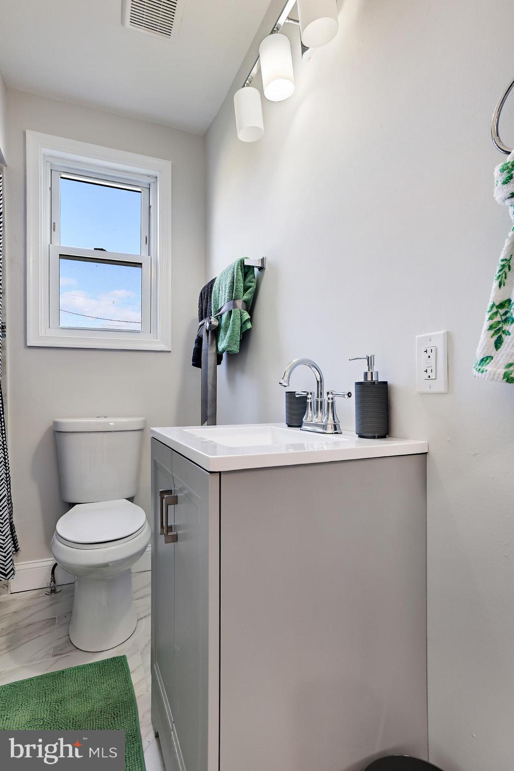 EDGEWOOD PARK - Residential