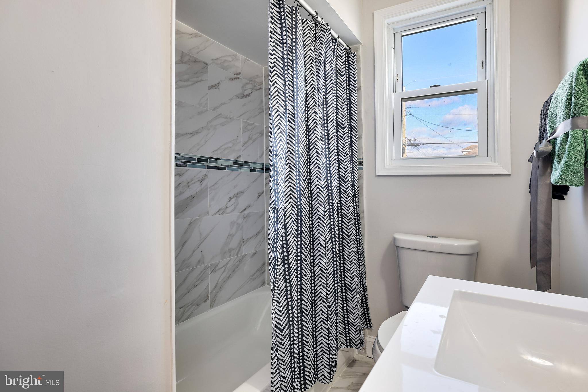 EDGEWOOD PARK - Residential