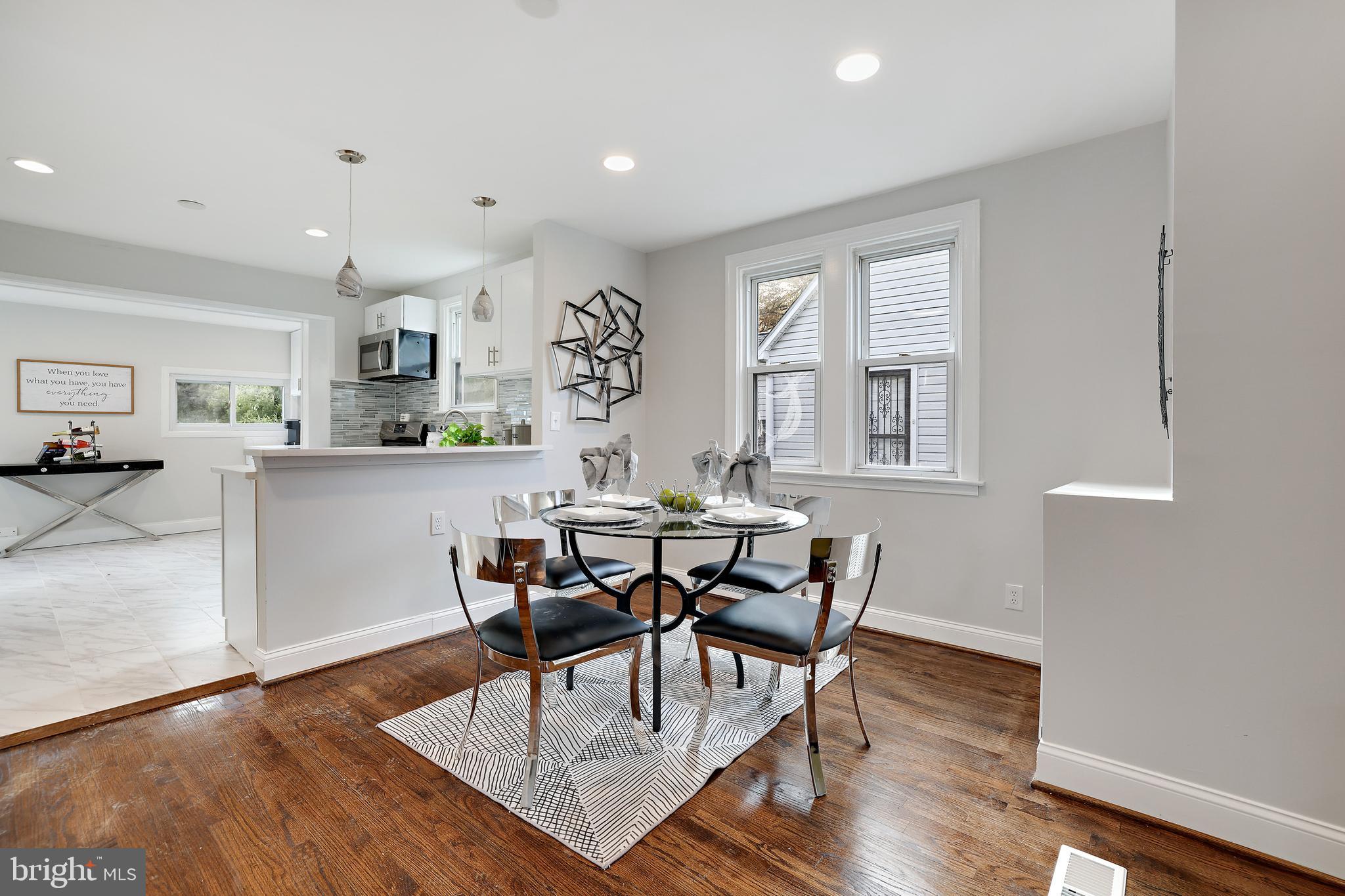 EDGEWOOD PARK - Residential