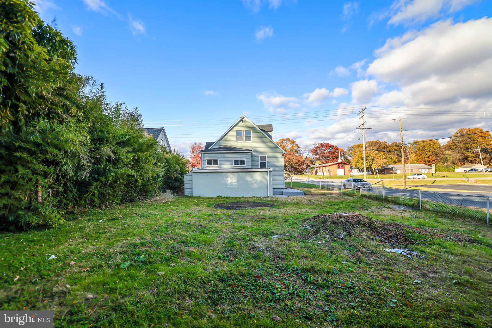 EDGEWOOD PARK - Residential