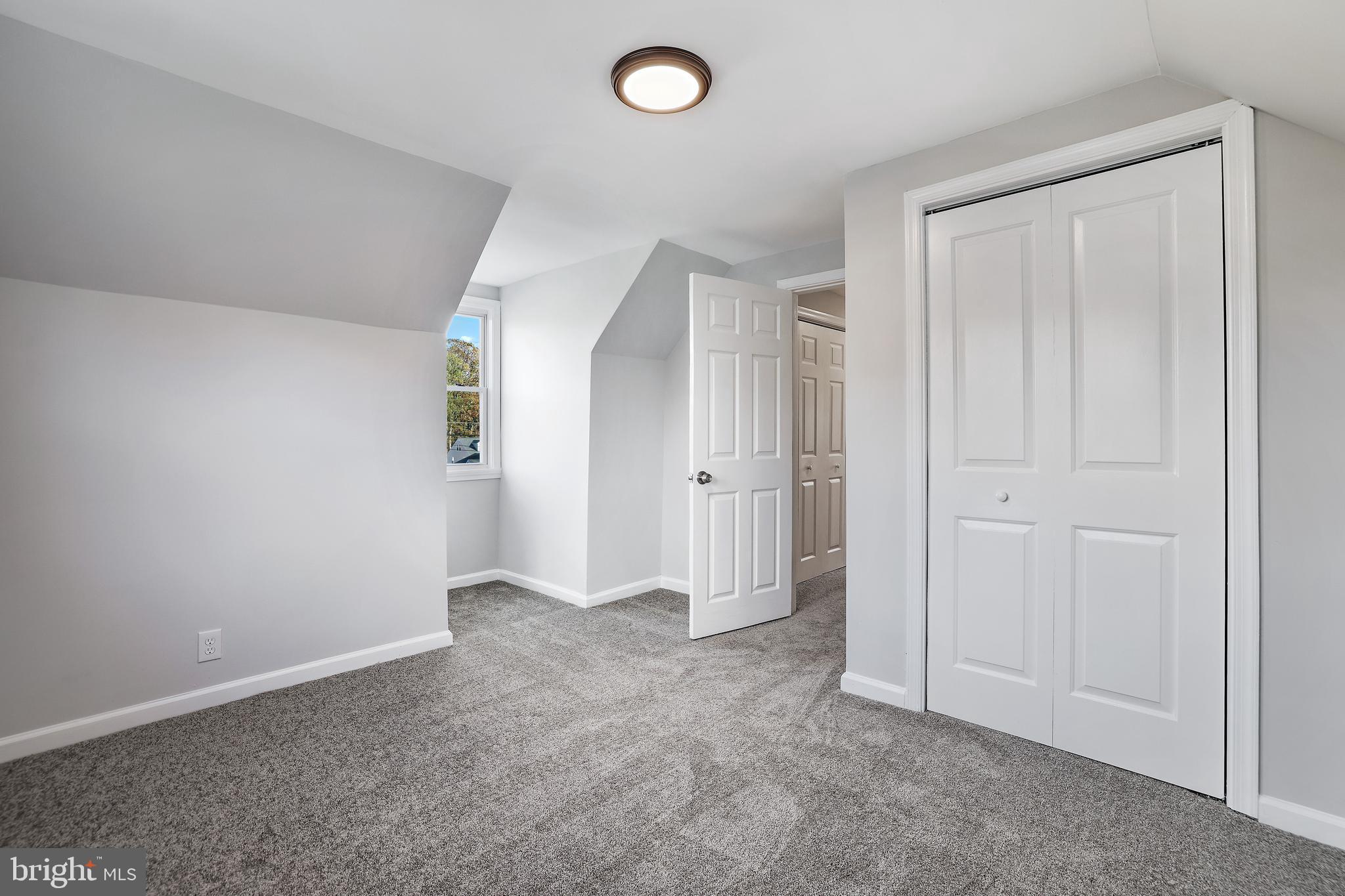 EDGEWOOD PARK - Residential