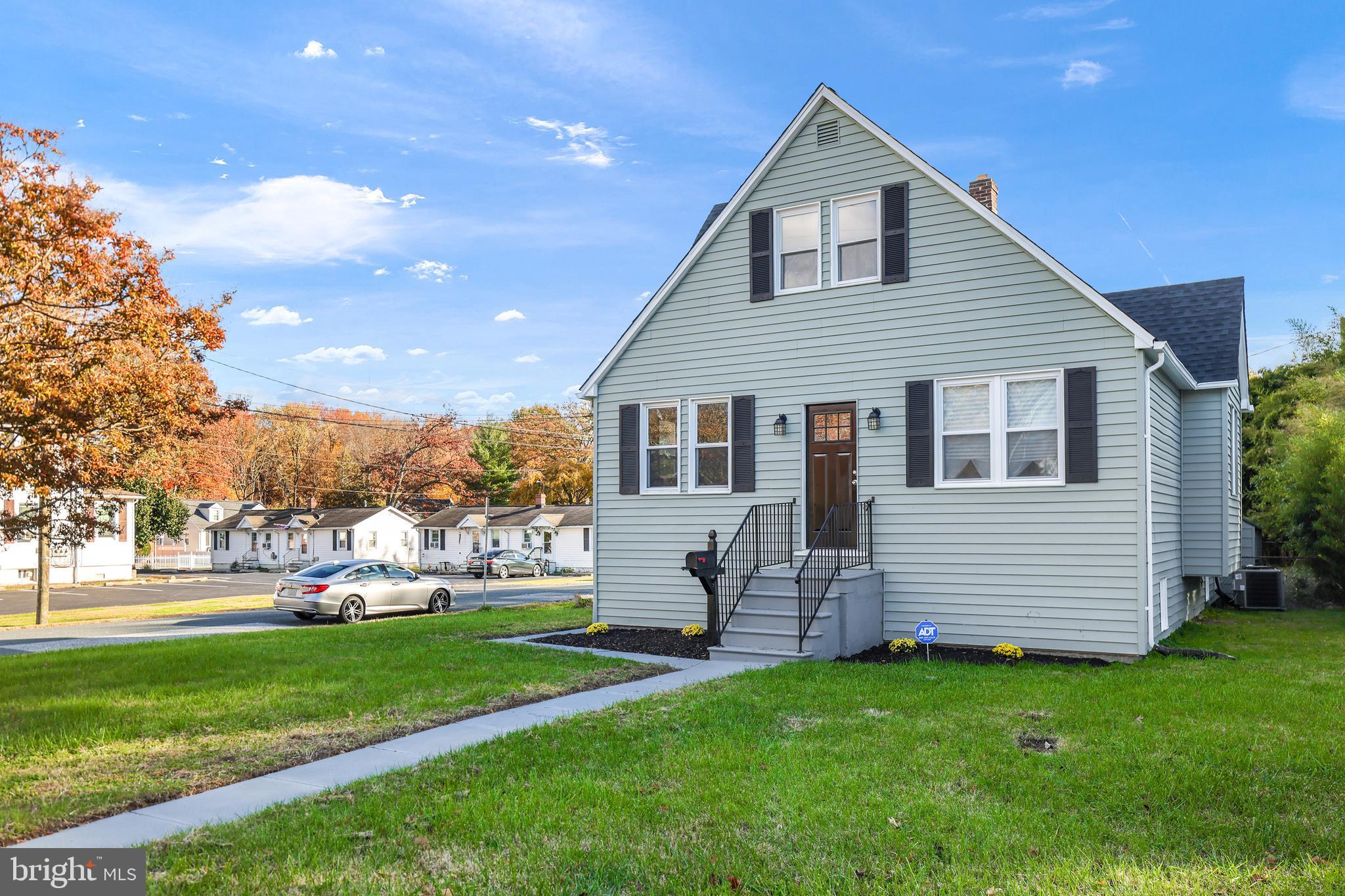EDGEWOOD PARK - Residential