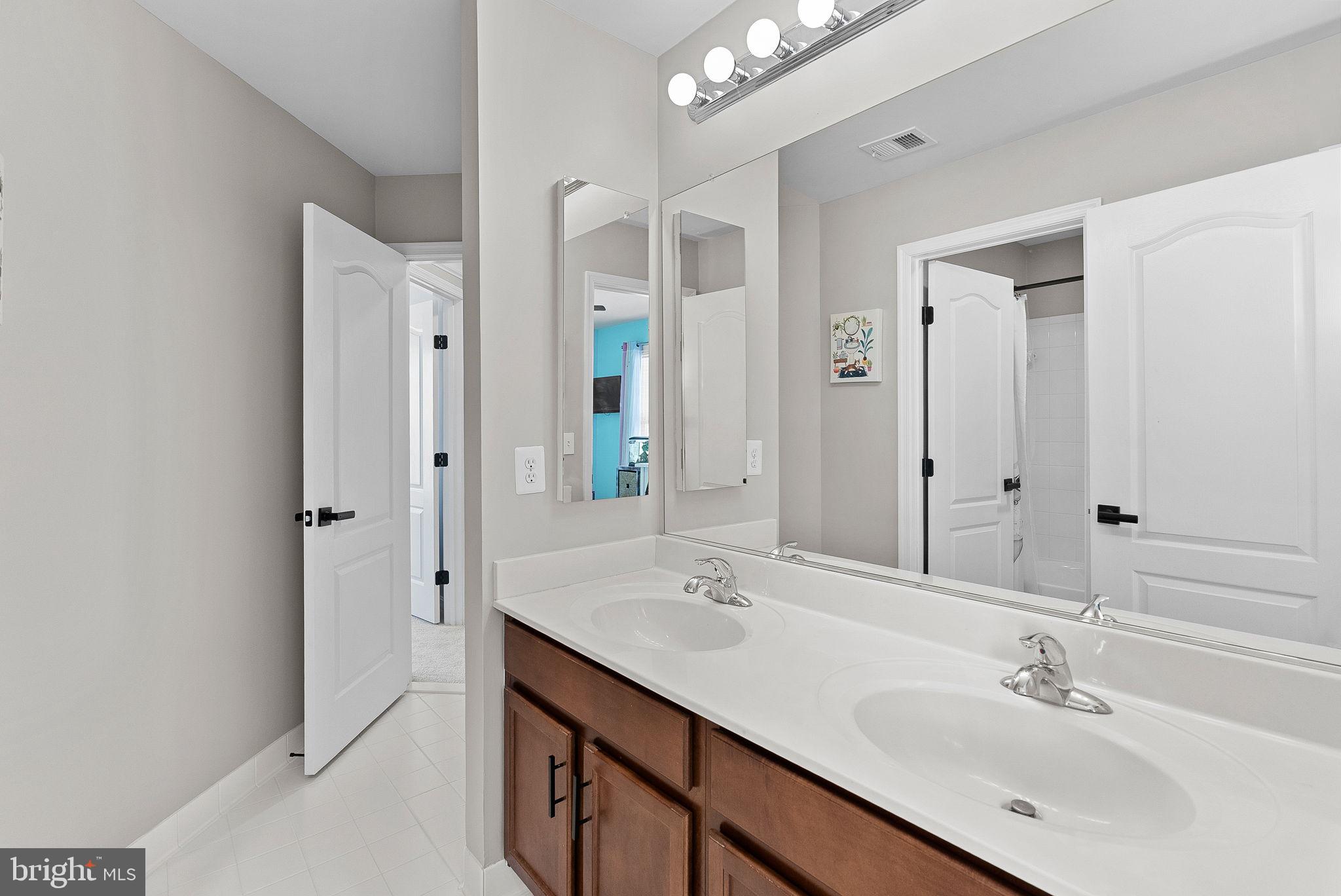 BRAMBLETON - Residential