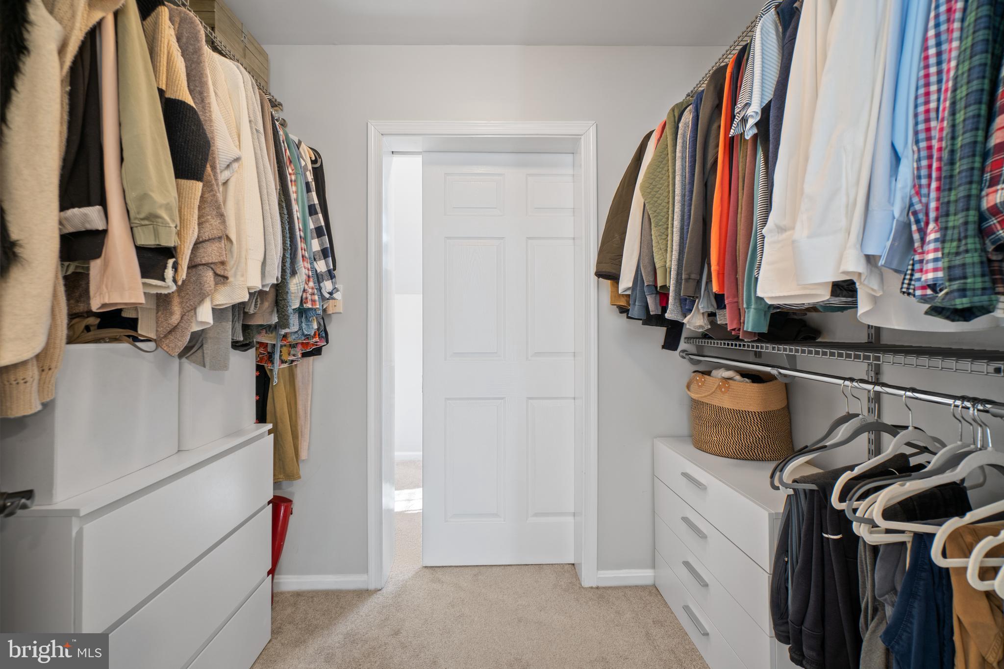 HUNT MEADOW - Residential