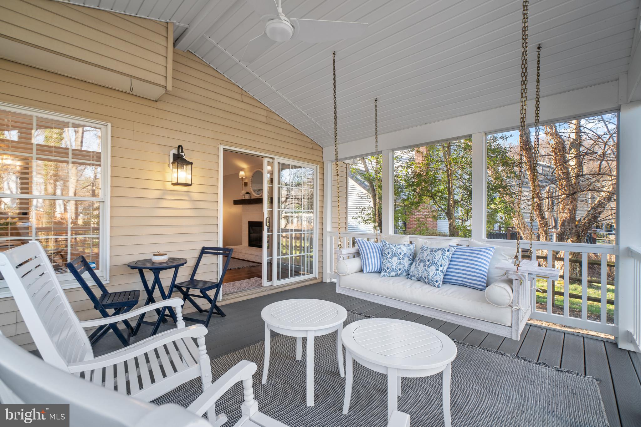 HUNT MEADOW - Residential