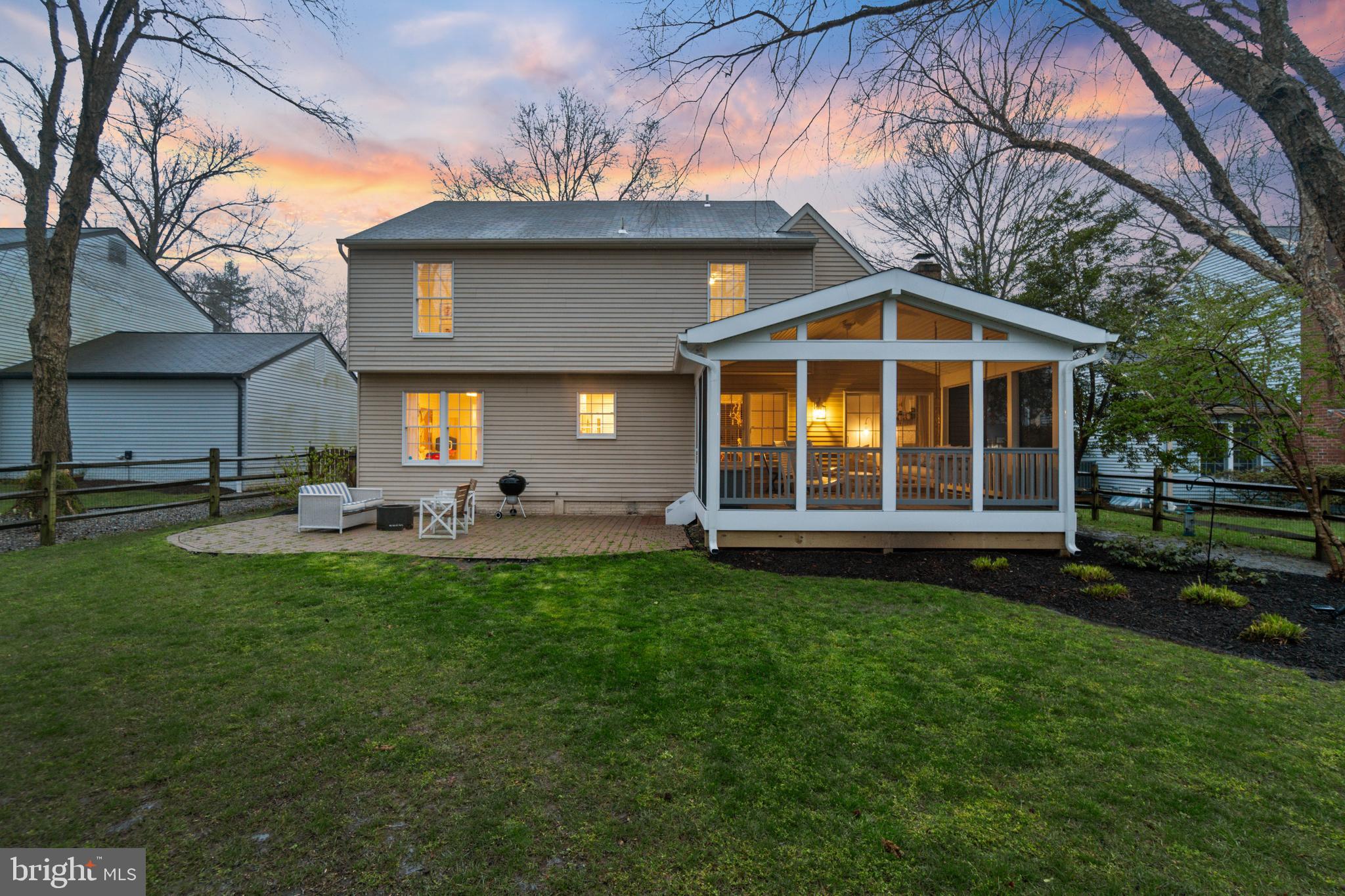 HUNT MEADOW - Residential