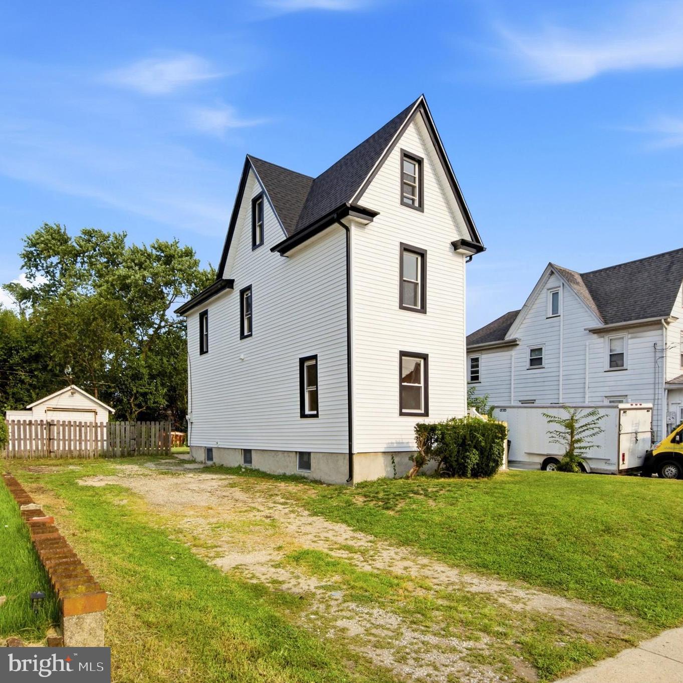 713 BILLINGS AVENUE