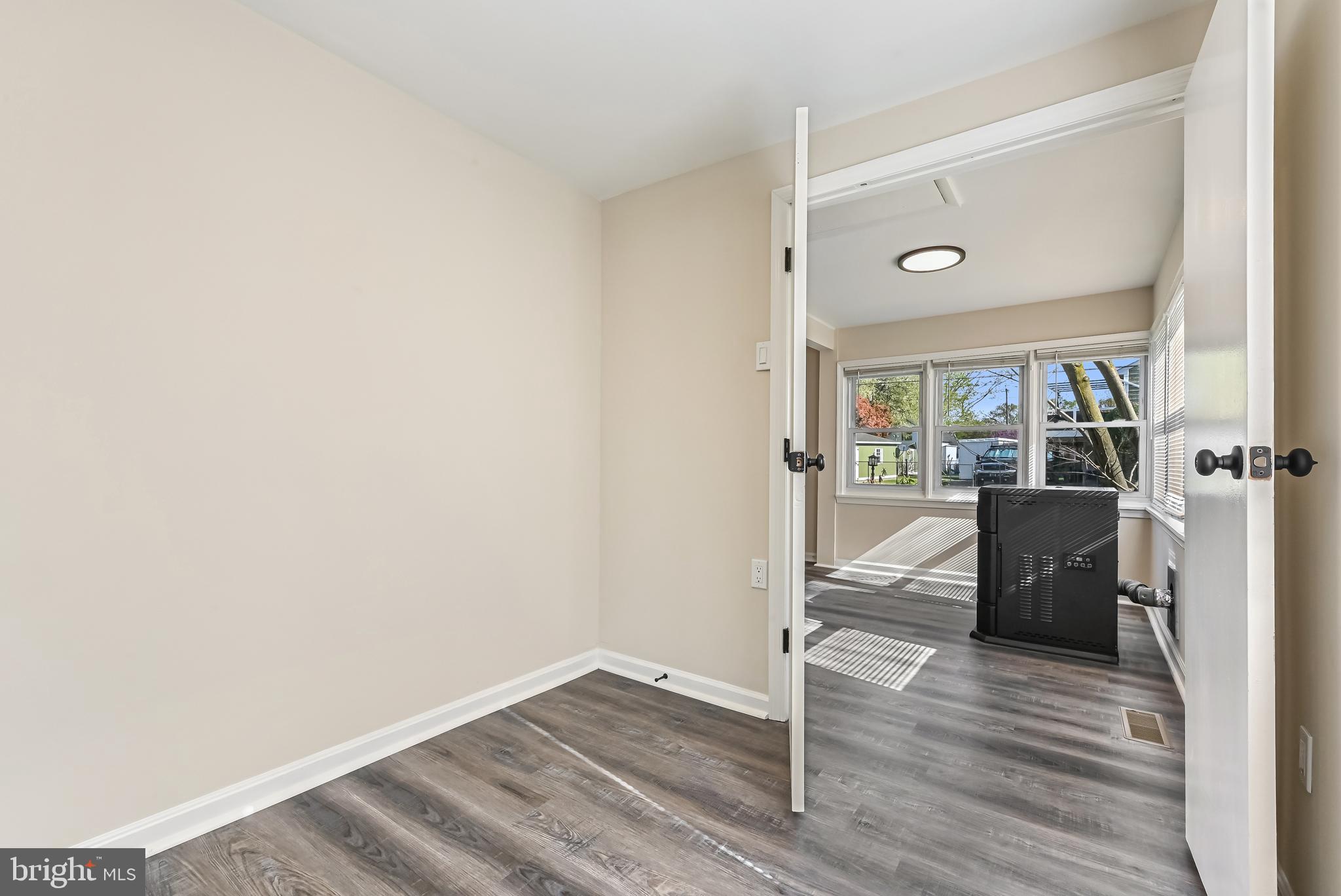 PINE WHIFF BEACH - Residential