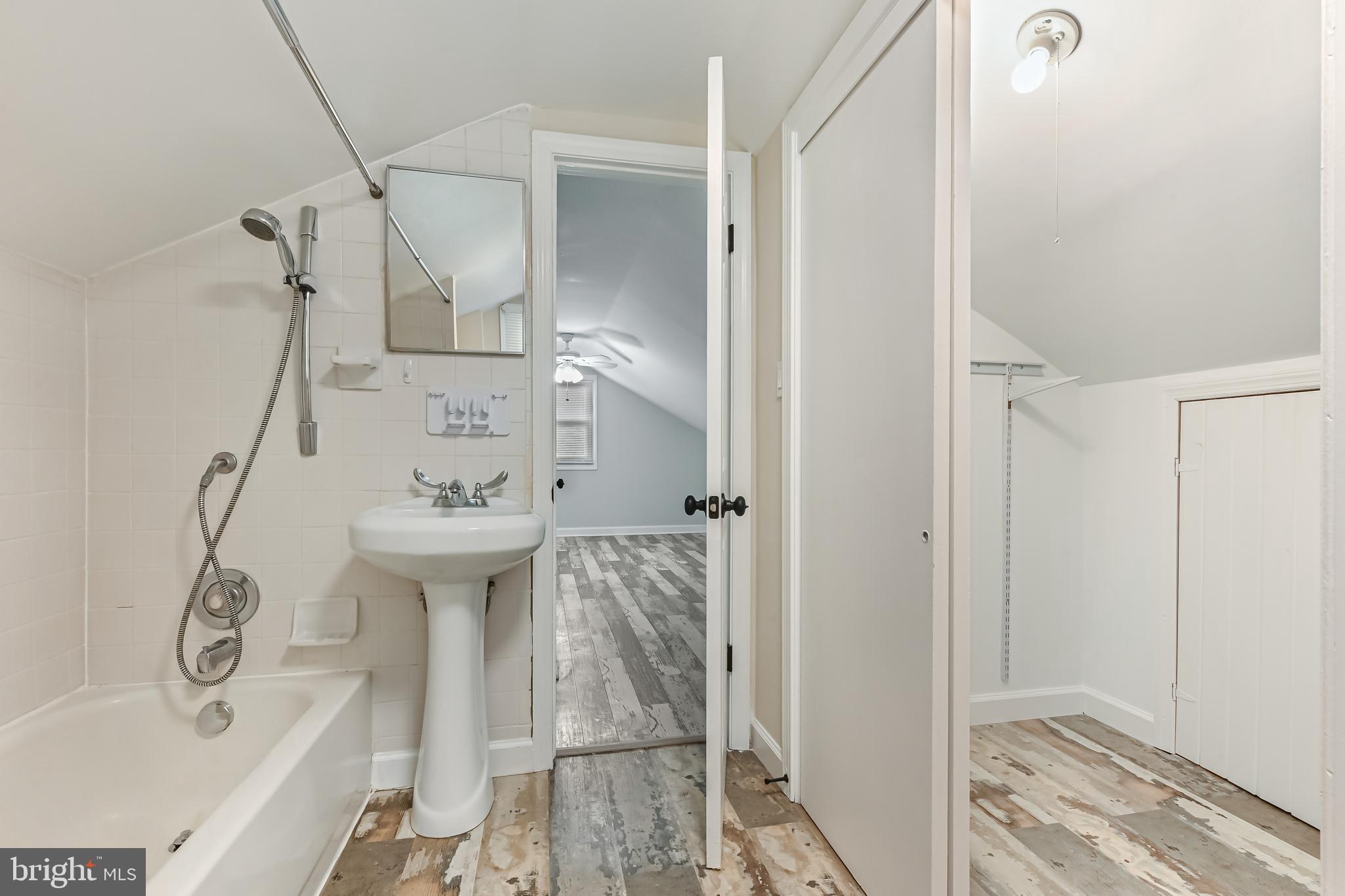 PINE WHIFF BEACH - Residential