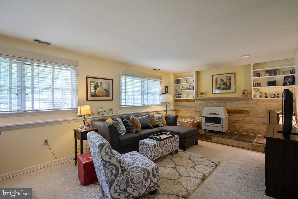 RUNNING BROOK - Residential