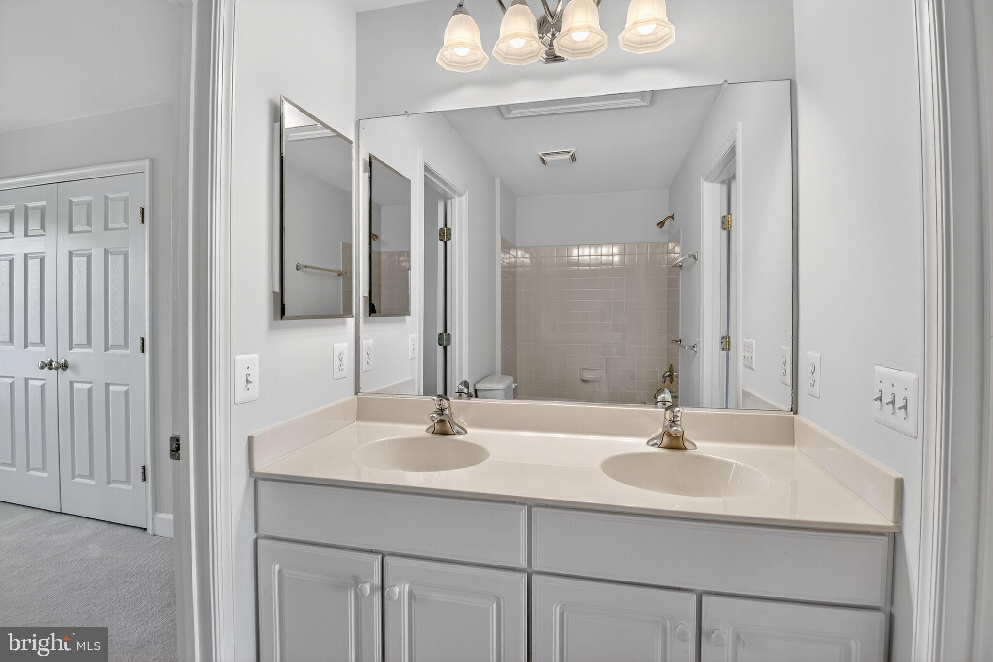 SUMMERFIELD CROSSING - Residential