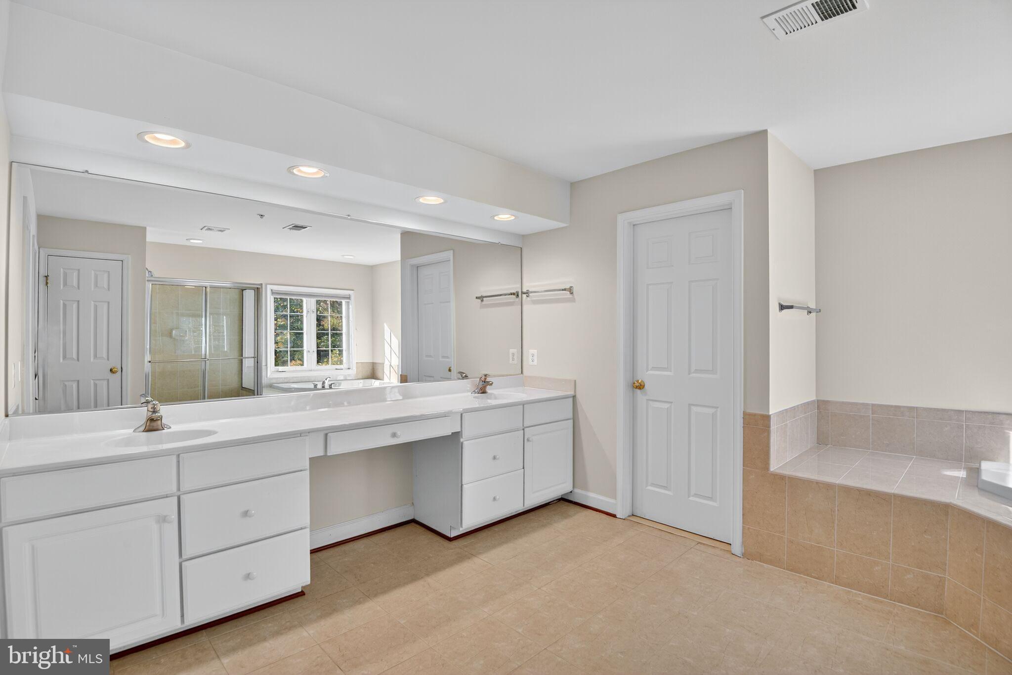 SUMMERFIELD CROSSING - Residential