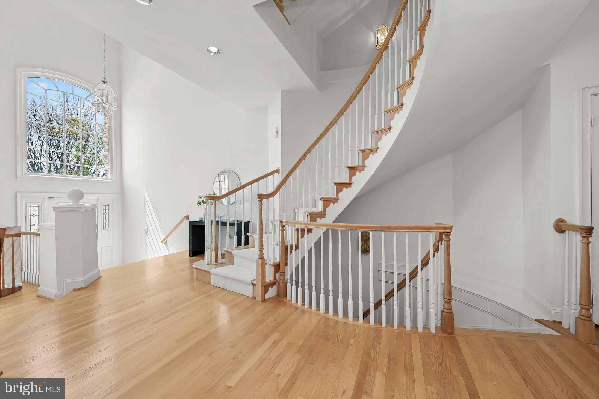 POTOMAC CREST - Residential