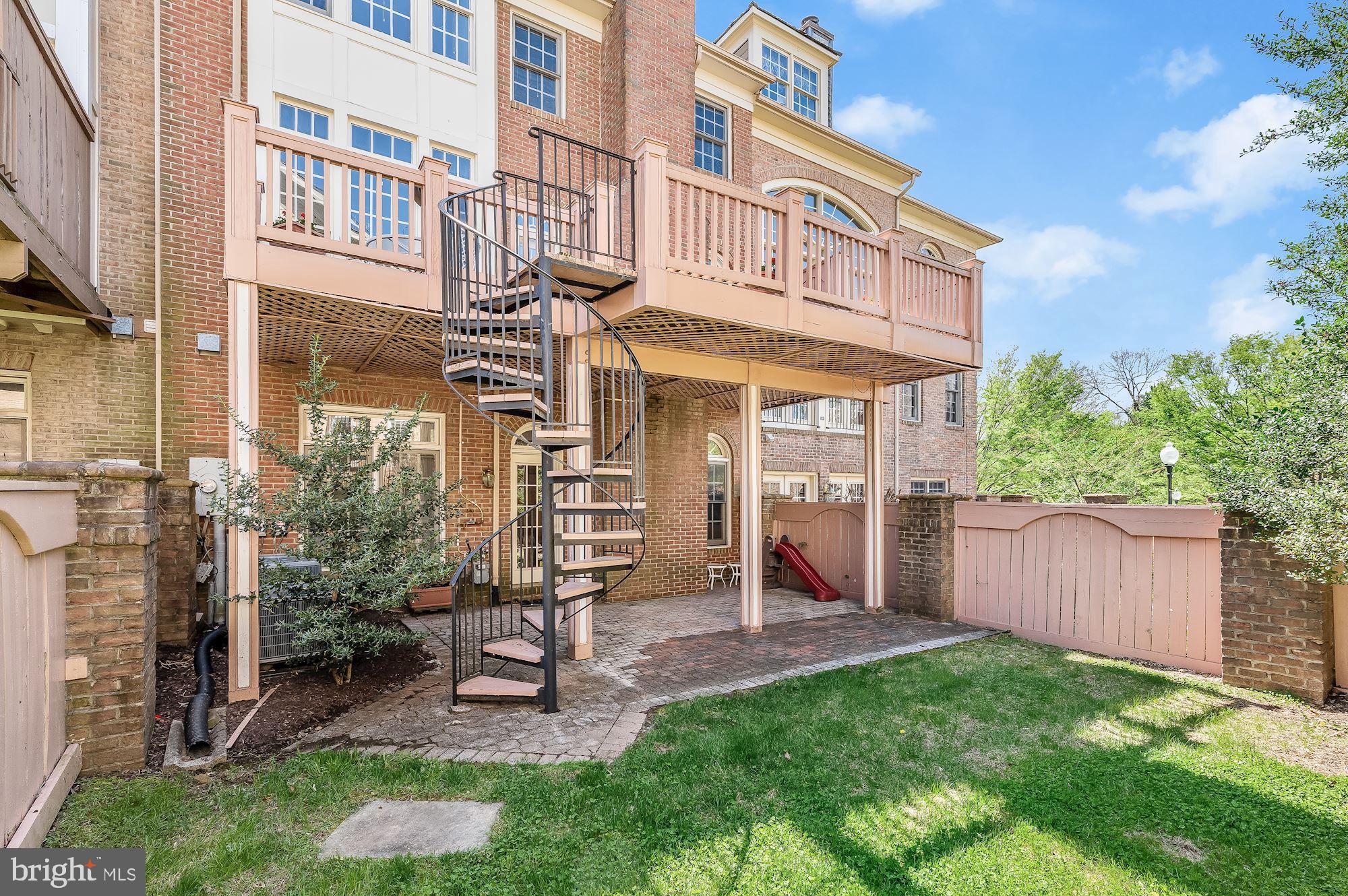 POTOMAC CREST - Residential