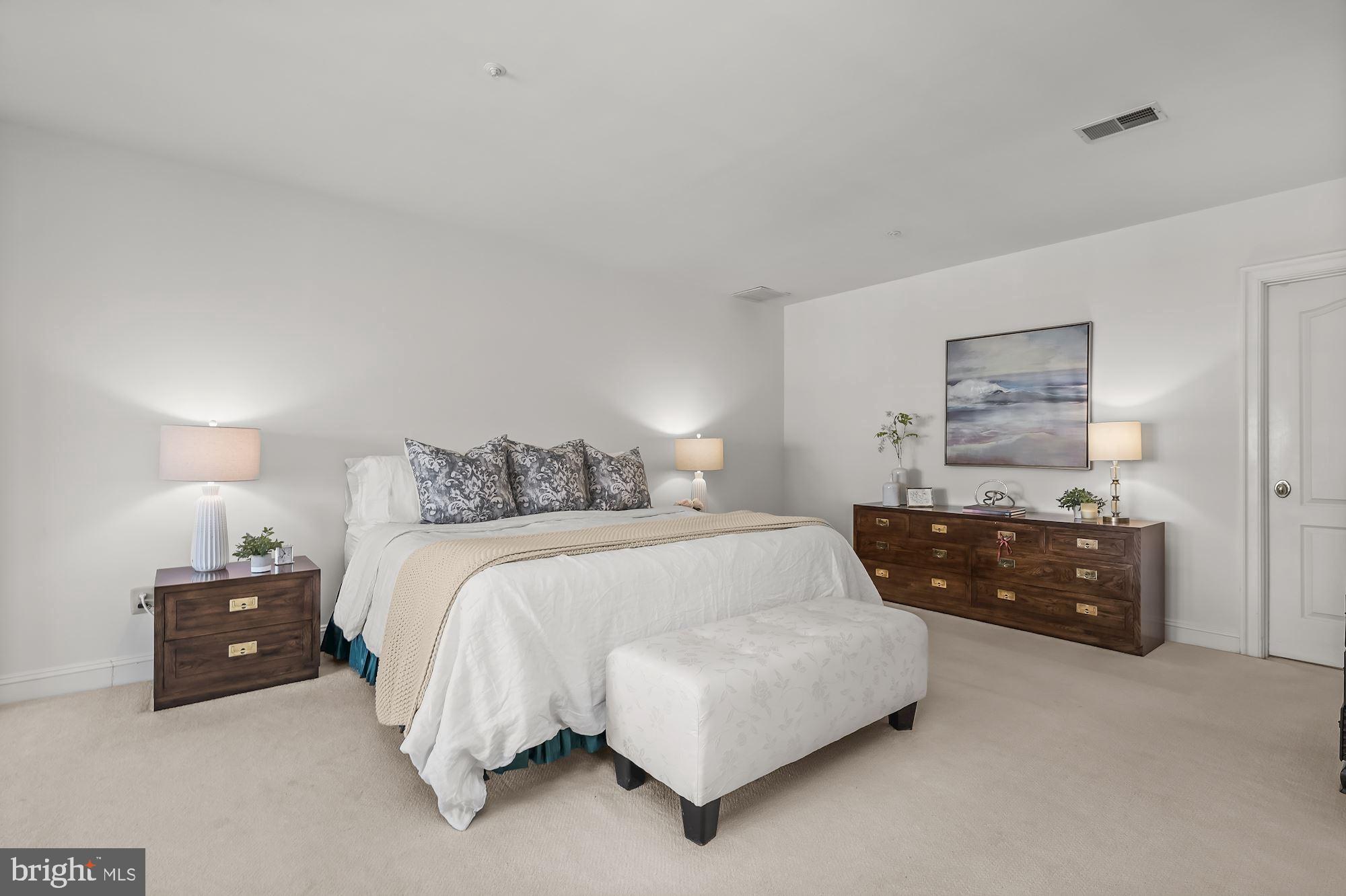 POTOMAC CREST - Residential