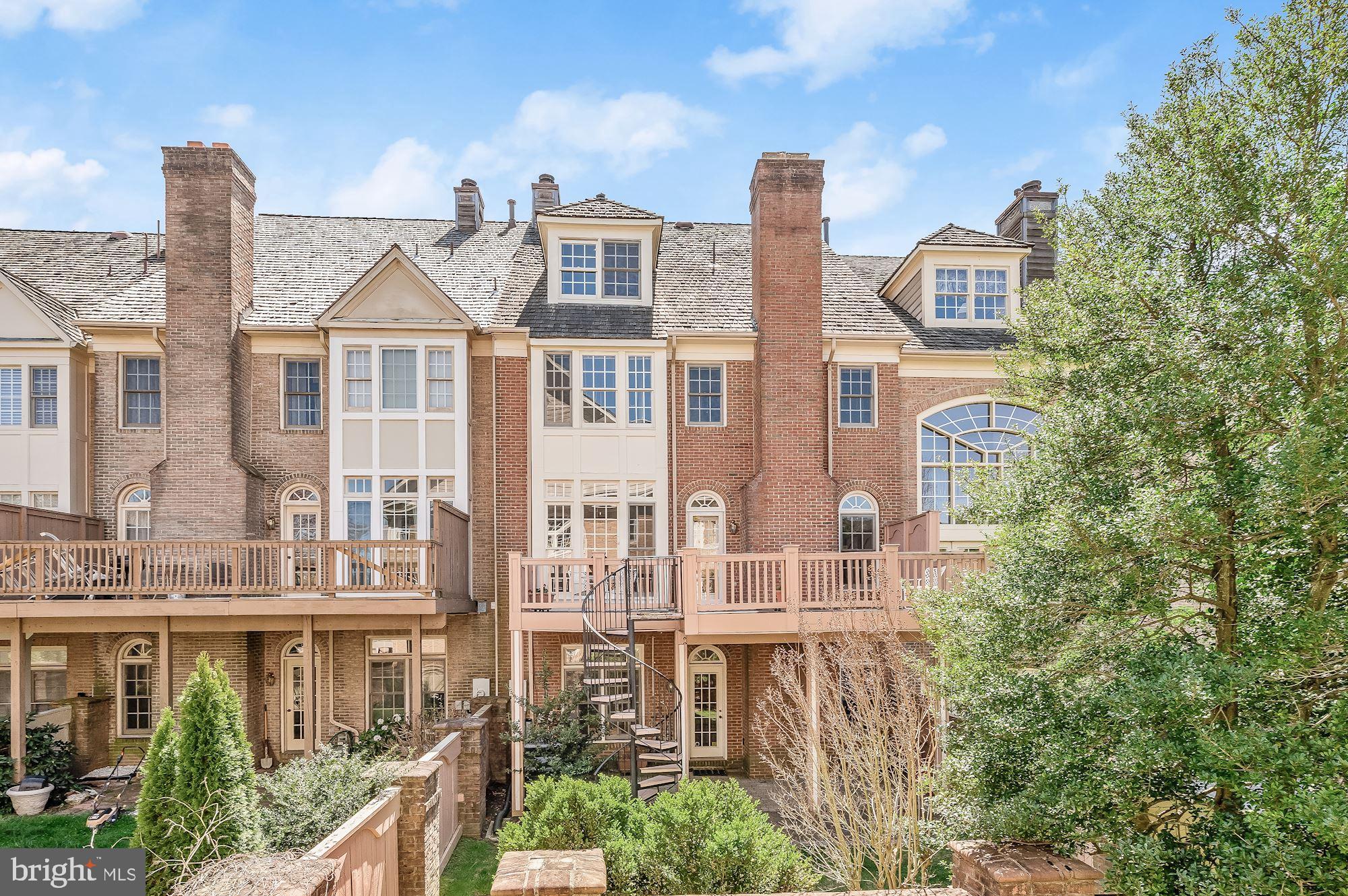 POTOMAC CREST - Residential