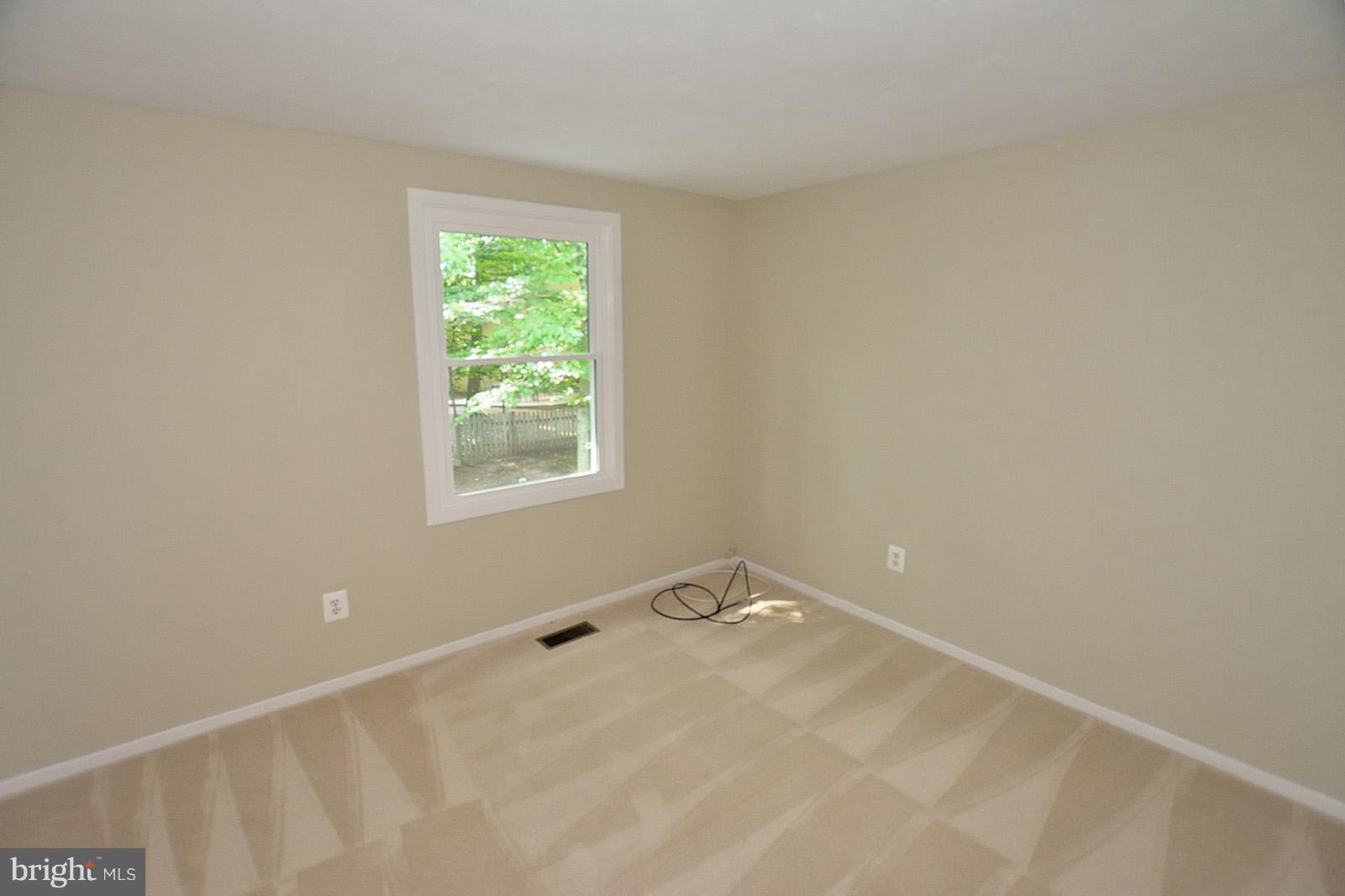 COUNTRY CLUB/LAKE MONTCLAIR - Residential