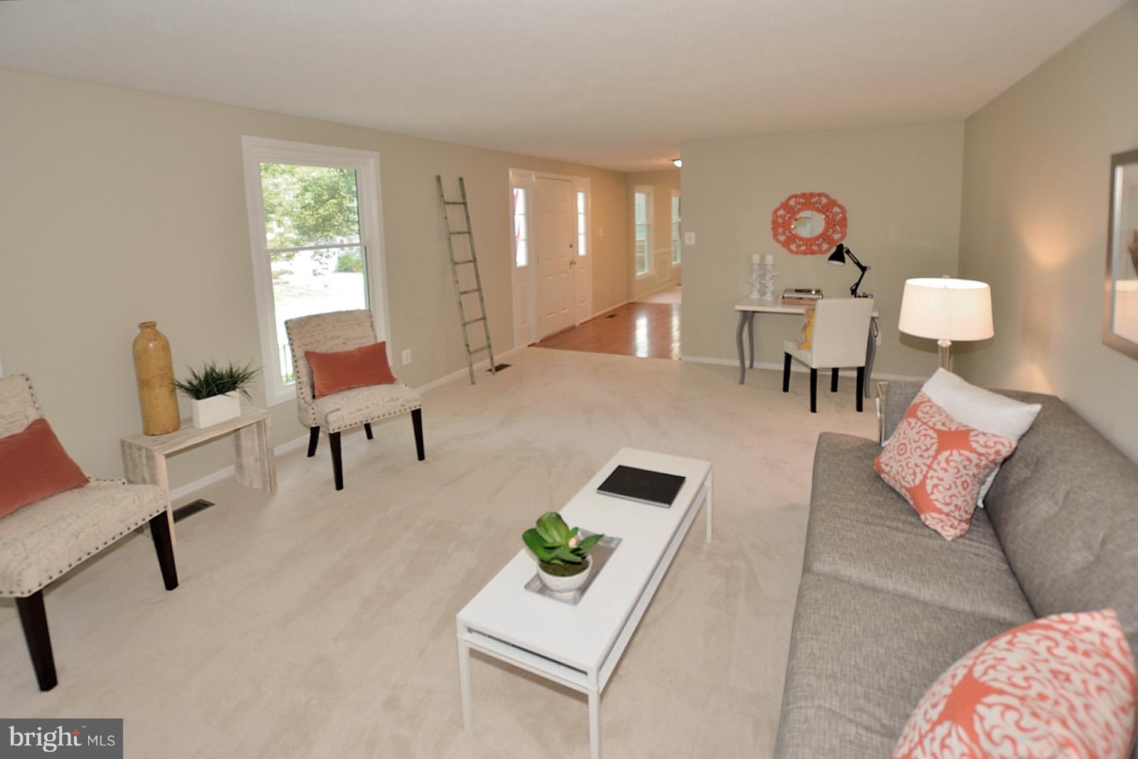 COUNTRY CLUB/LAKE MONTCLAIR - Residential