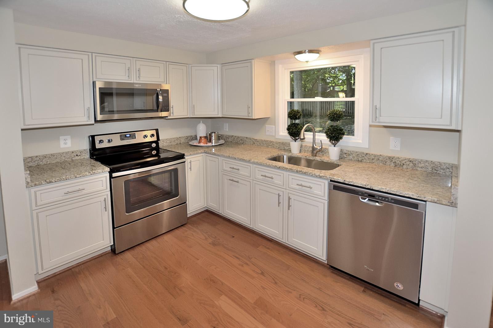 COUNTRY CLUB/LAKE MONTCLAIR - Residential