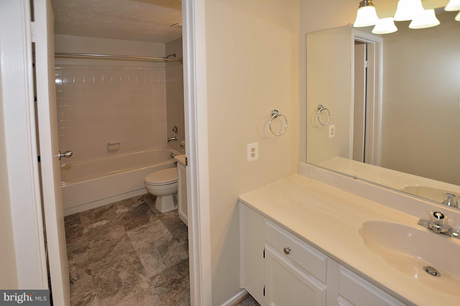 COUNTRY CLUB/LAKE MONTCLAIR - Residential