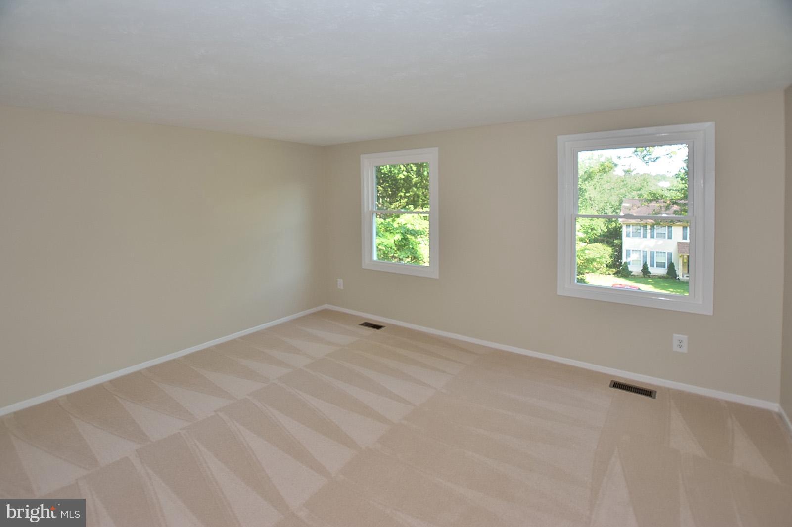 COUNTRY CLUB/LAKE MONTCLAIR - Residential