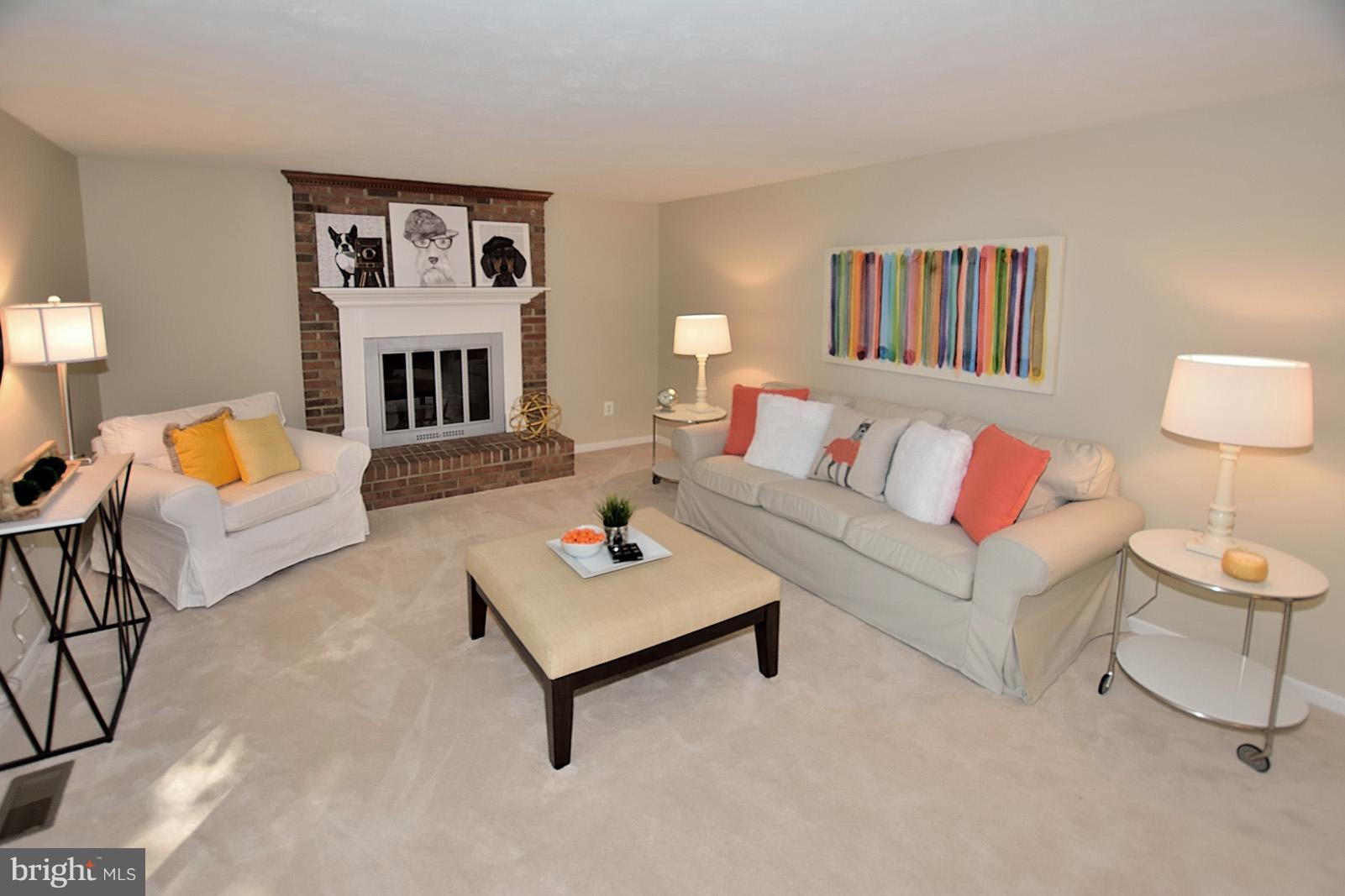 COUNTRY CLUB/LAKE MONTCLAIR - Residential