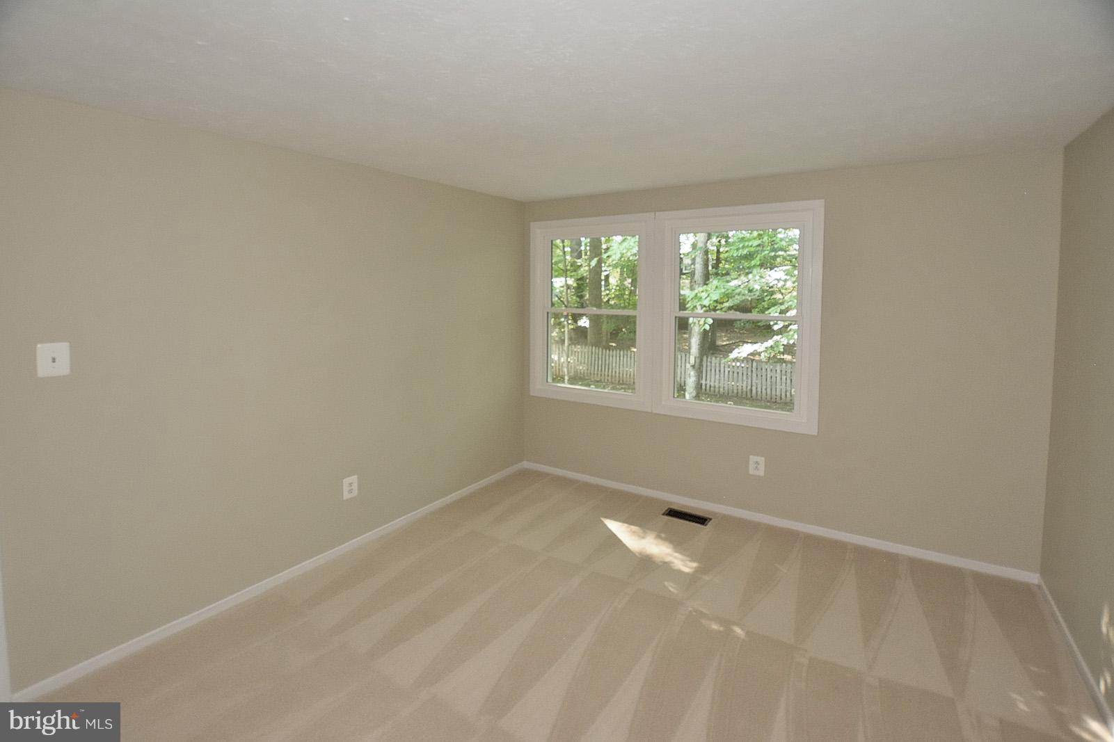 COUNTRY CLUB/LAKE MONTCLAIR - Residential