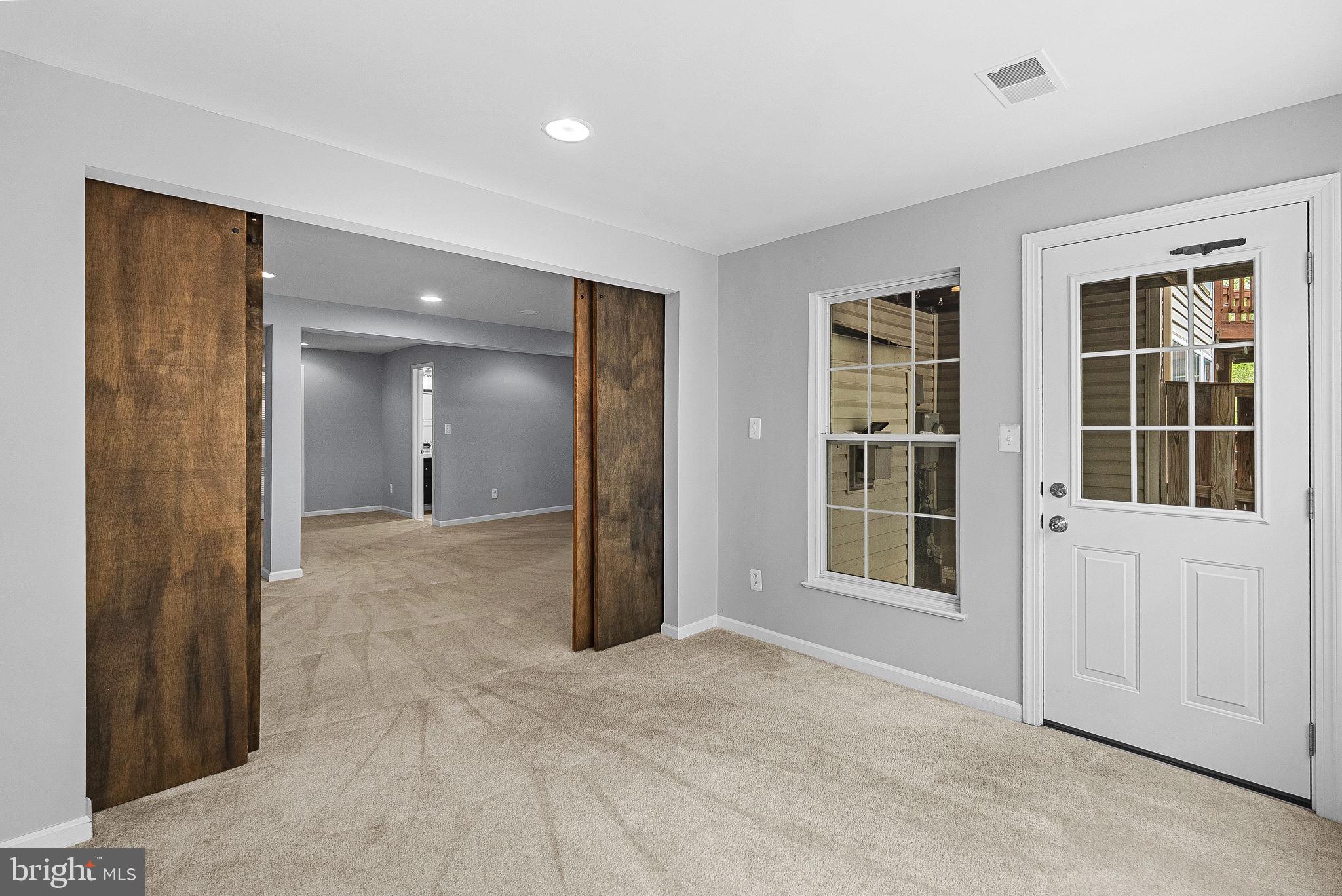 COMPTON VILLAGE - Residential