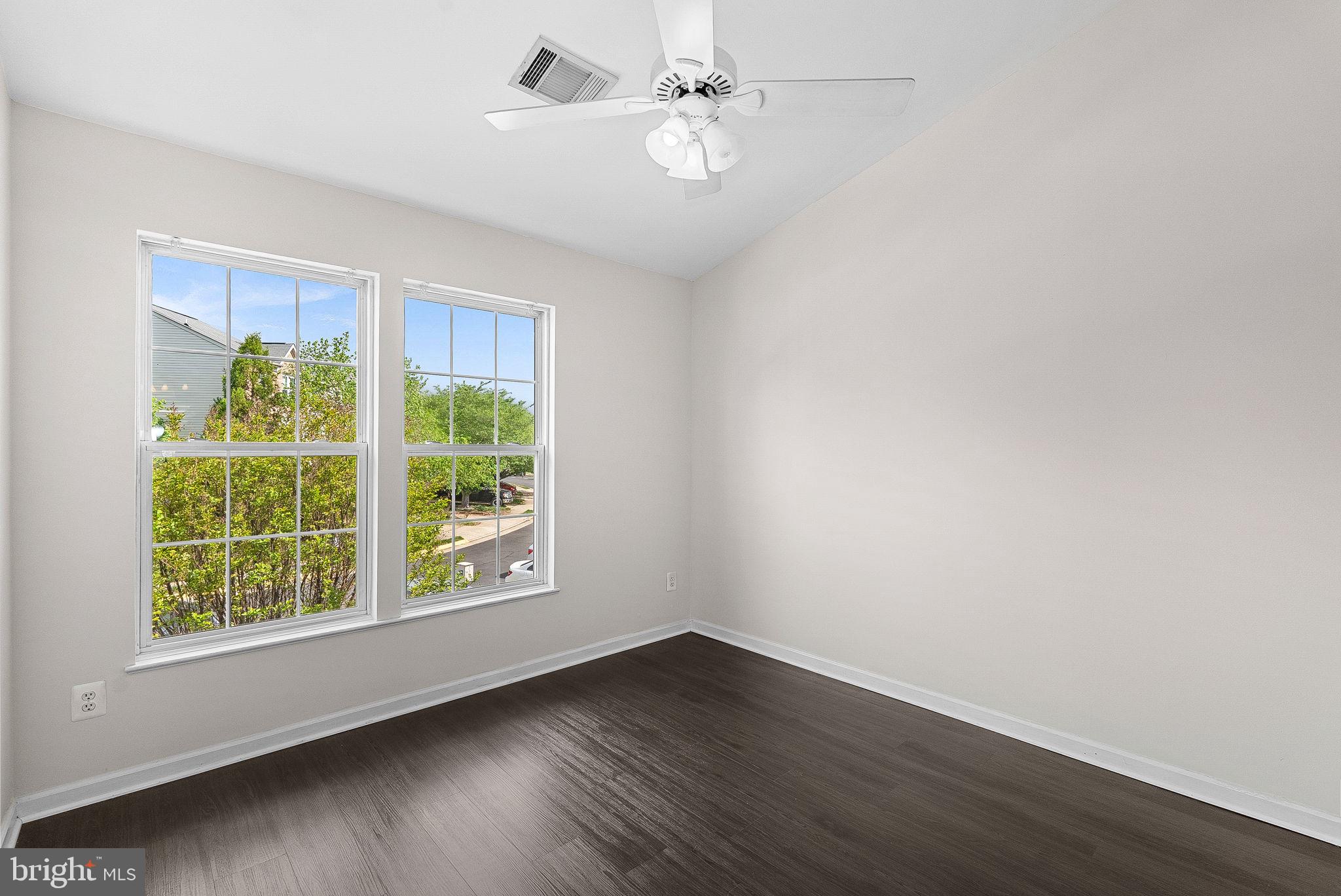 COMPTON VILLAGE - Residential