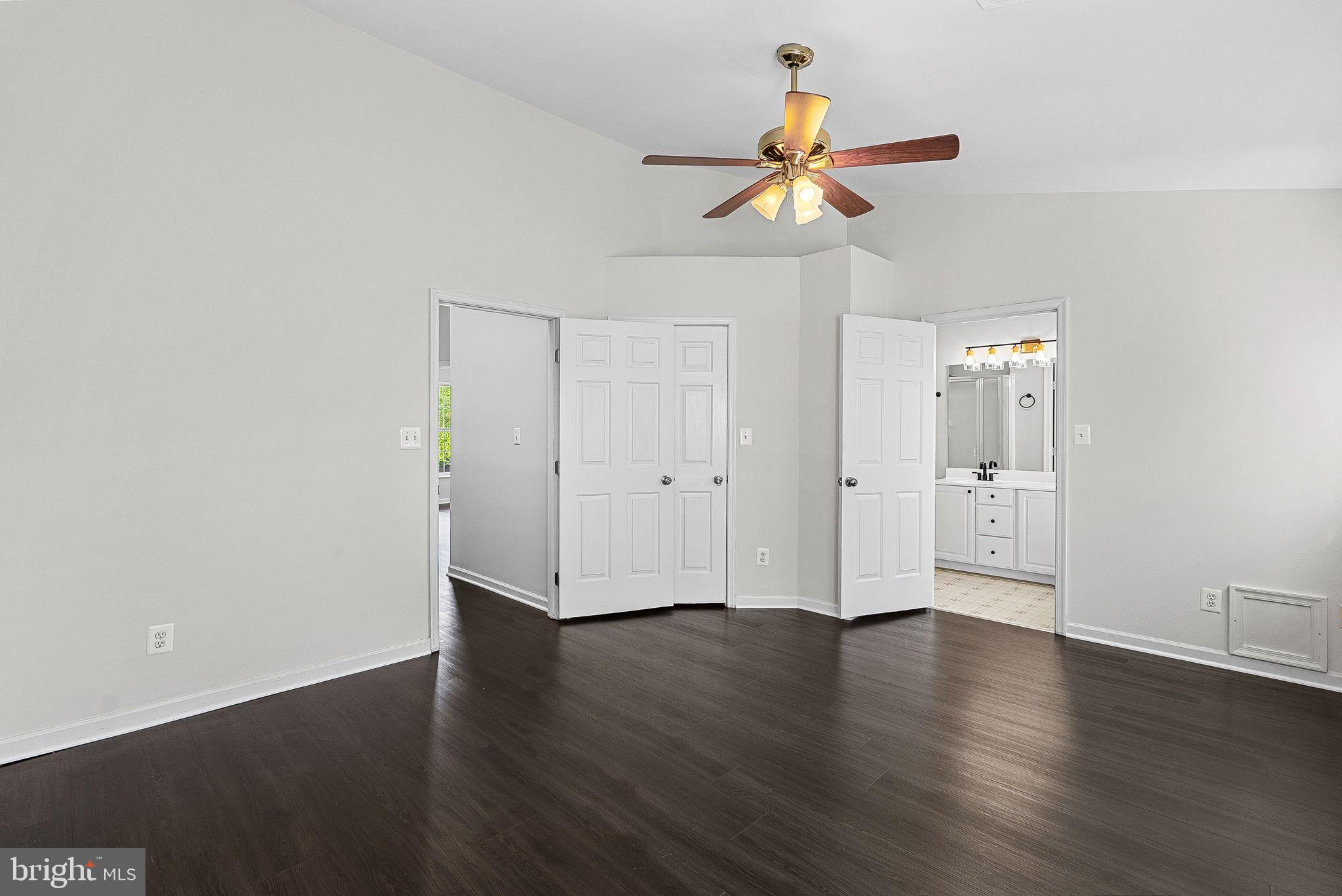 COMPTON VILLAGE - Residential