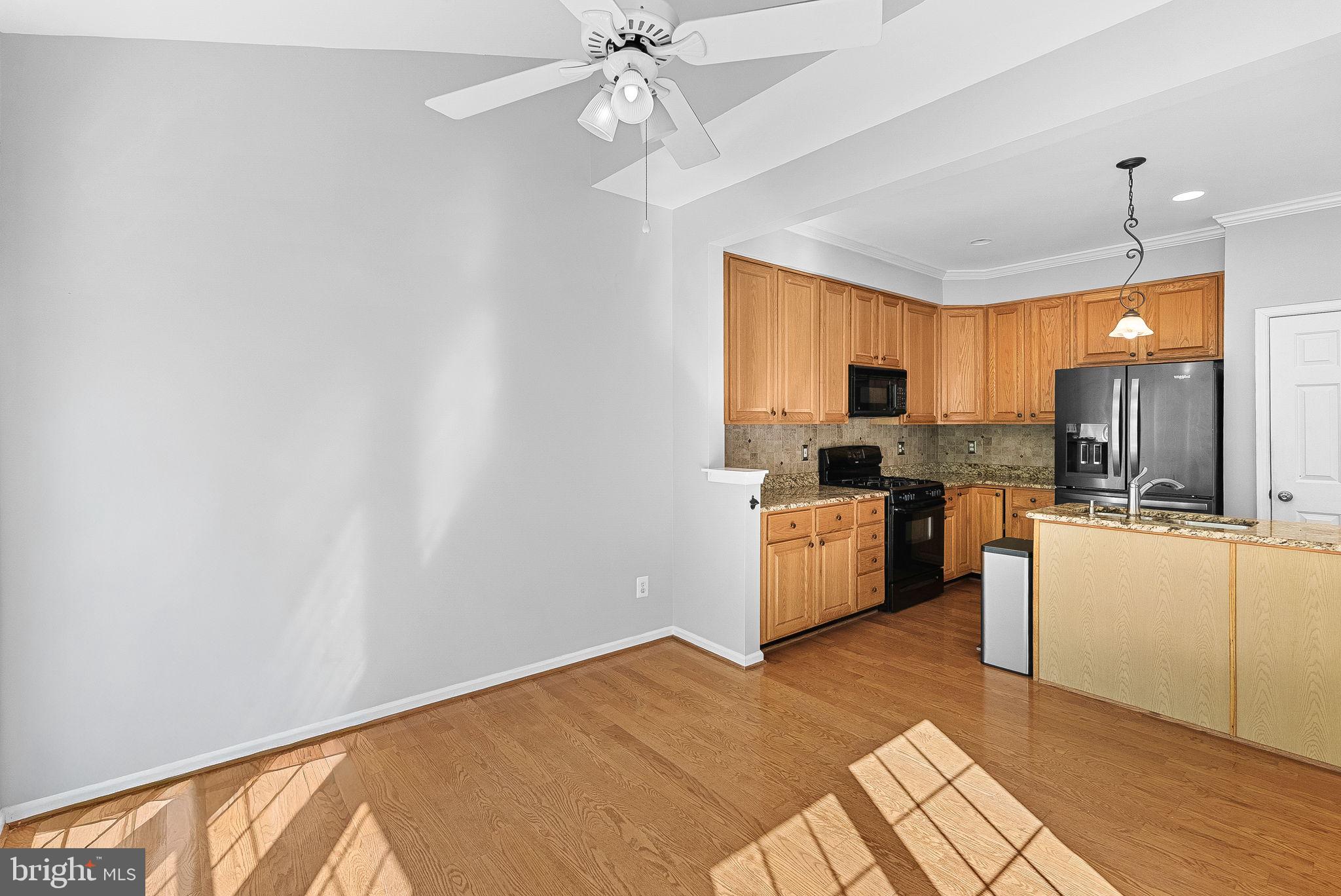 COMPTON VILLAGE - Residential