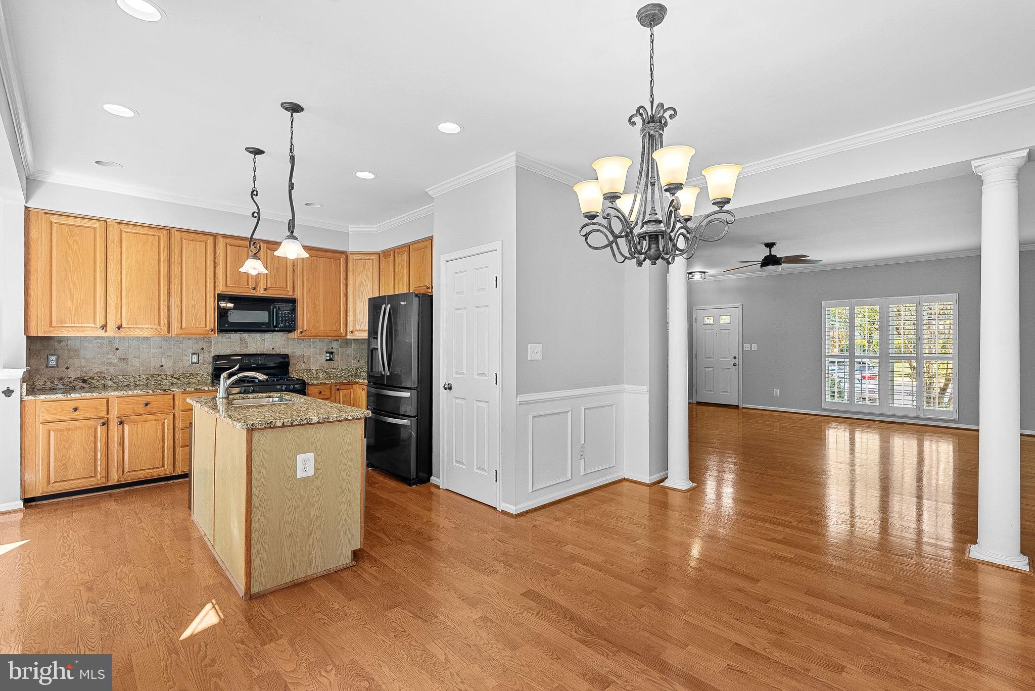 COMPTON VILLAGE - Residential