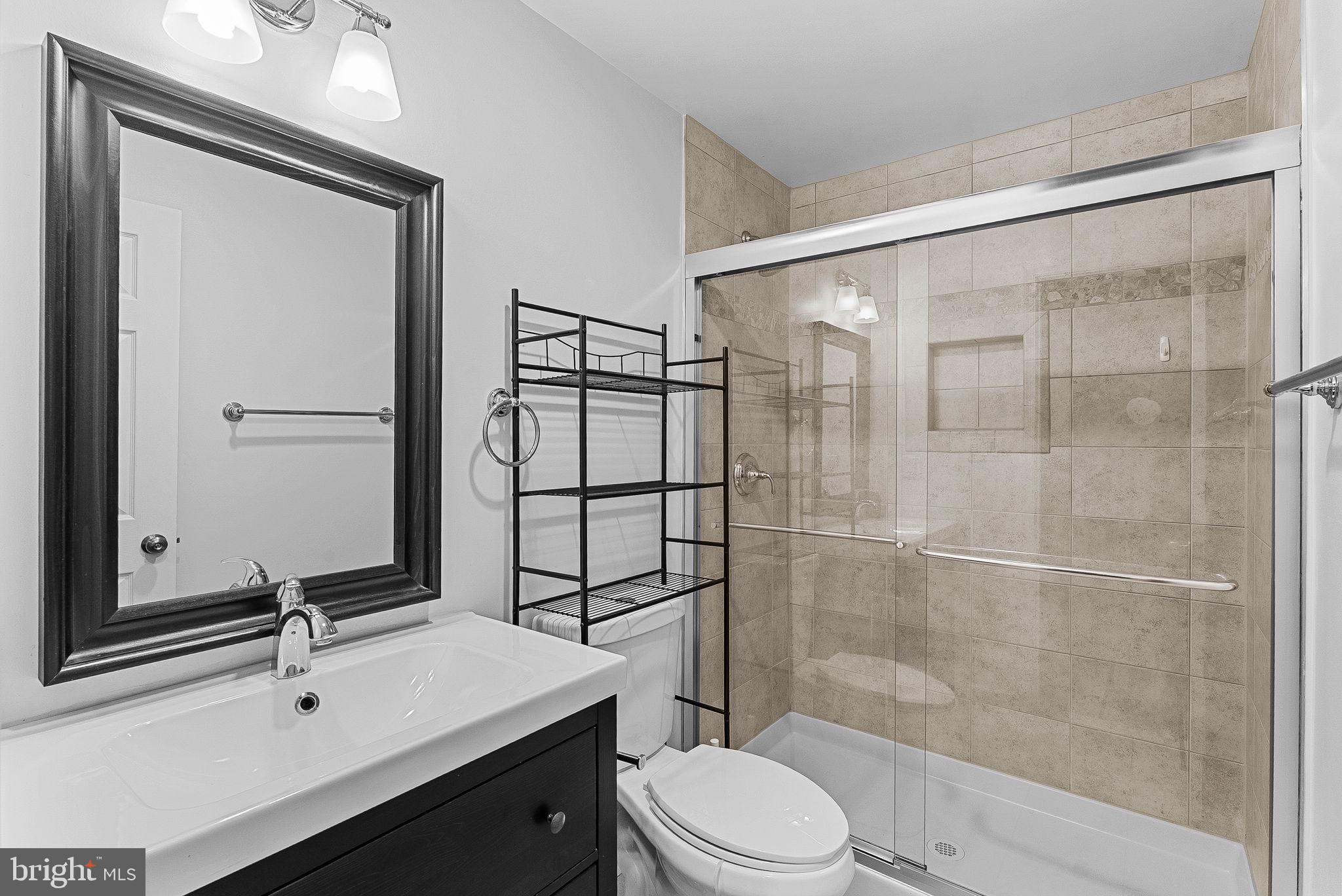 COMPTON VILLAGE - Residential