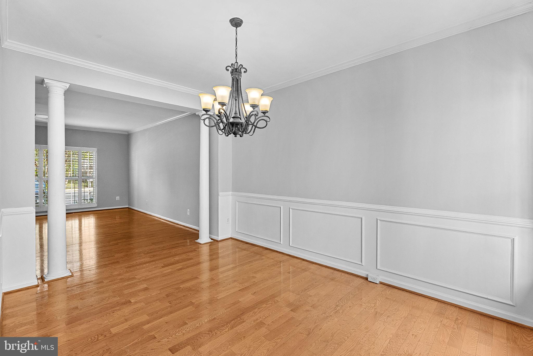 COMPTON VILLAGE - Residential