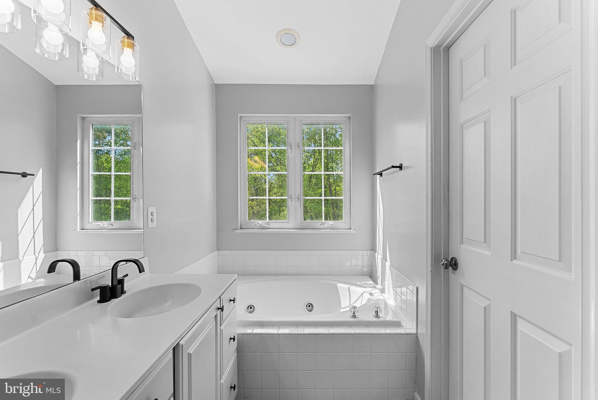 COMPTON VILLAGE - Residential