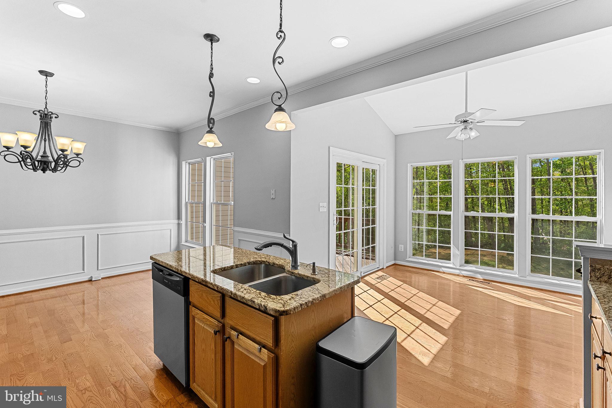 COMPTON VILLAGE - Residential