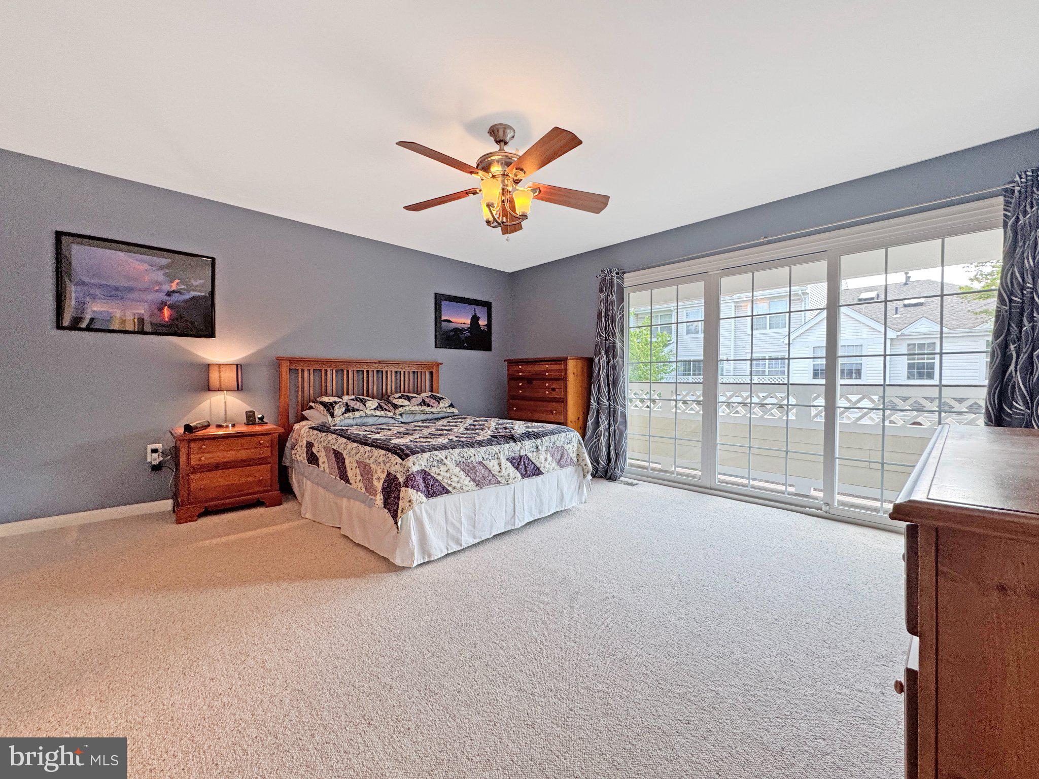 LIFESTYLE AT SULLY STATION - Residential