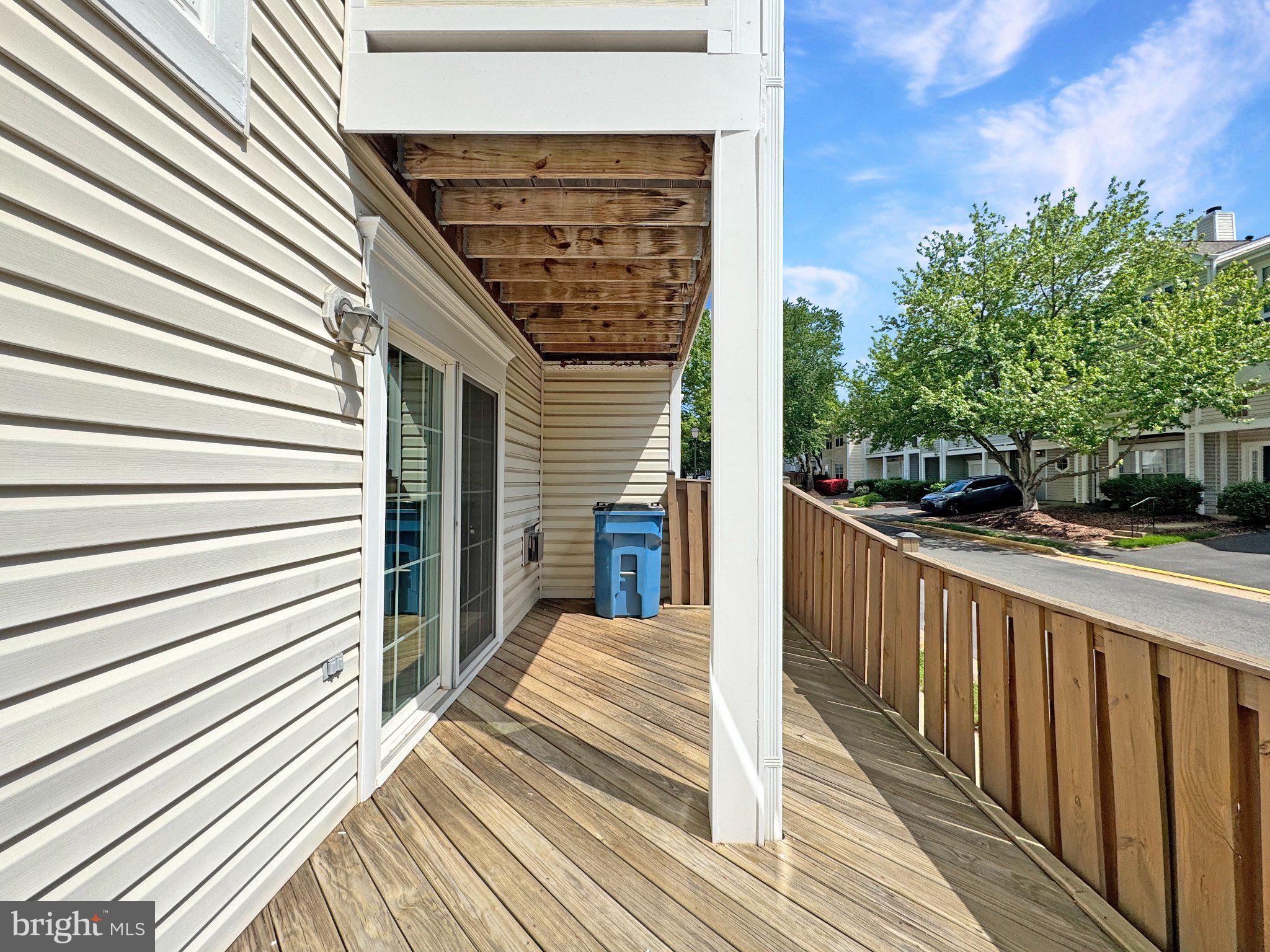 LIFESTYLE AT SULLY STATION - Residential