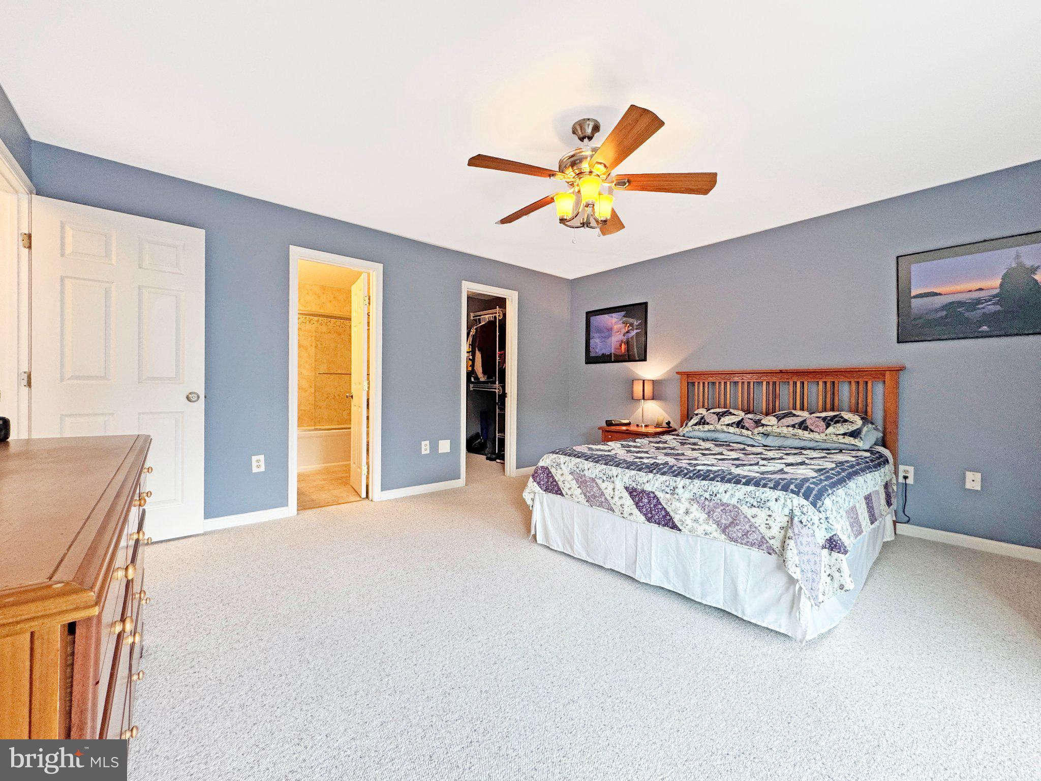 LIFESTYLE AT SULLY STATION - Residential